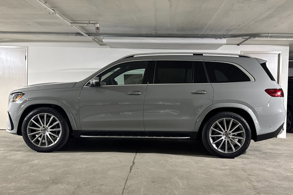 New 2025 Mercedes-Benz GLS 450 4MATIC SUV