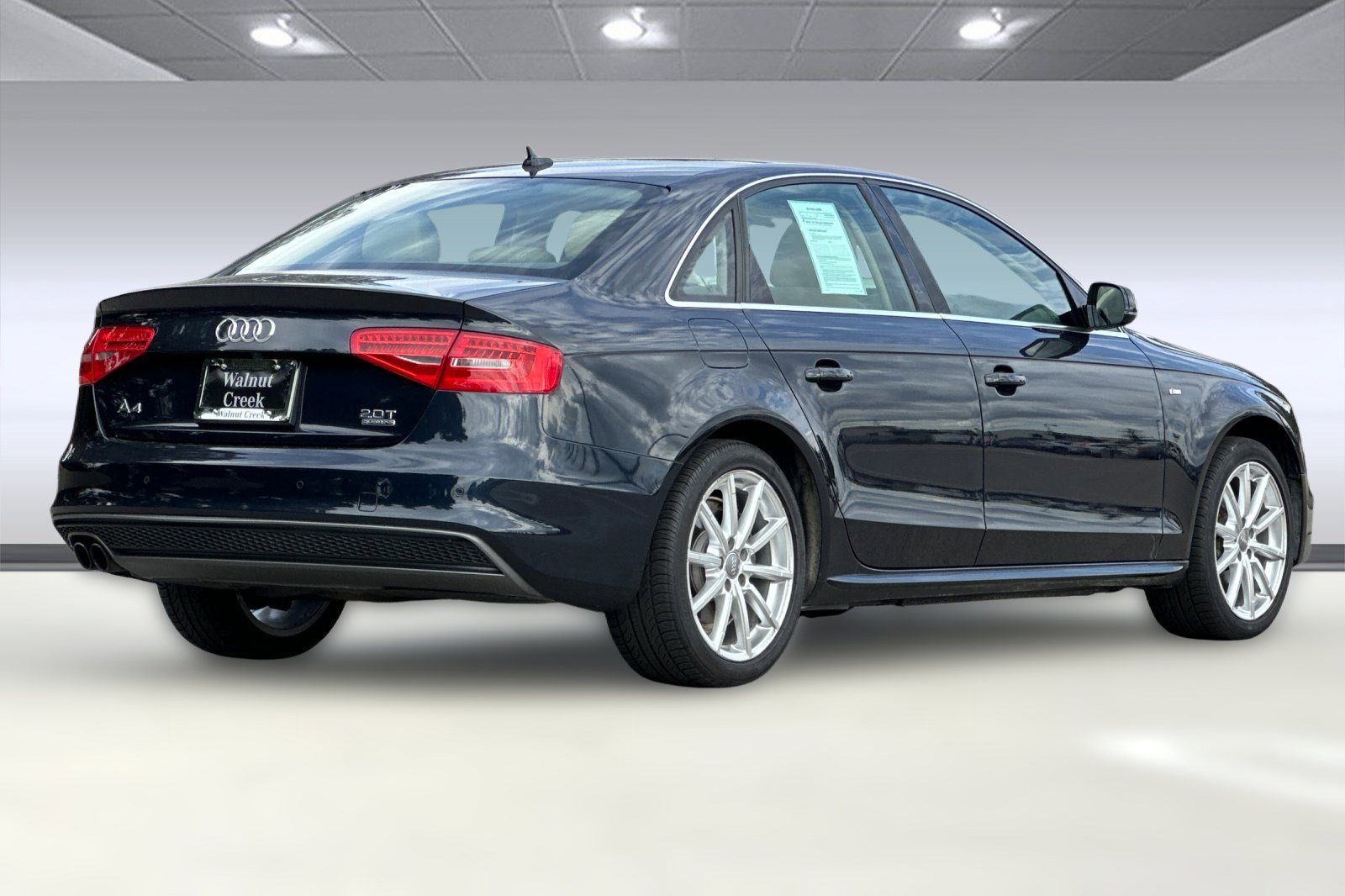 2016 Audi A4 Quattro 2.0T Premium Plus photo 3