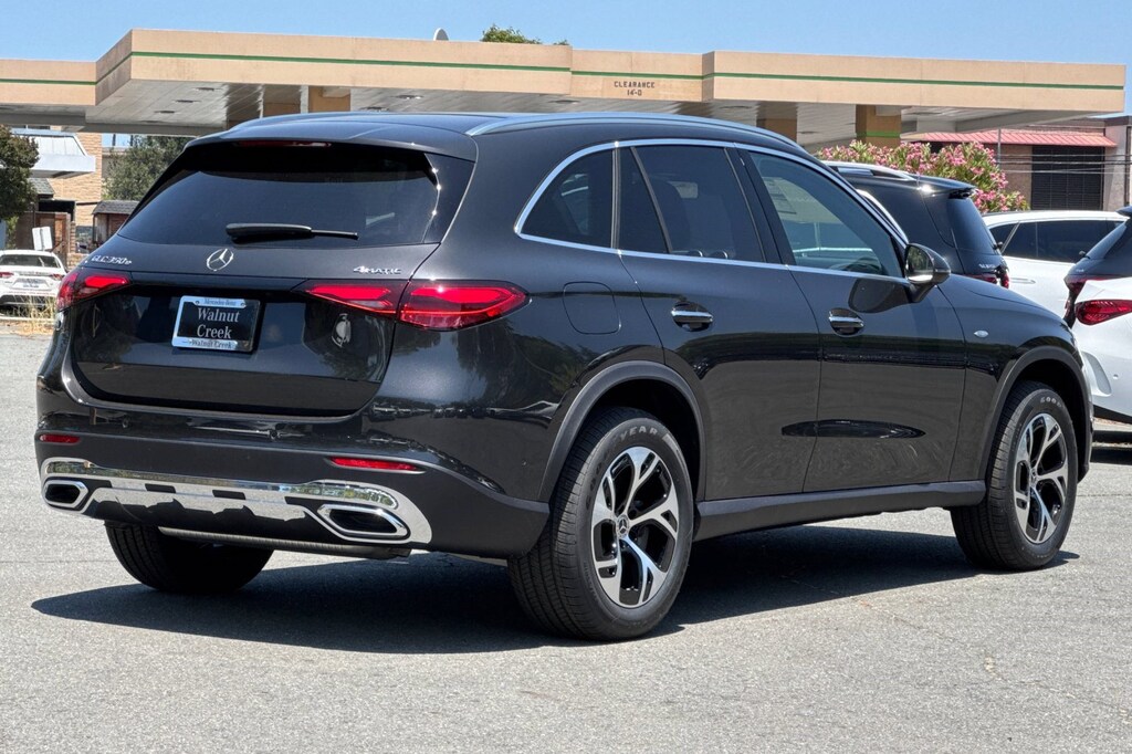 New 2025 Mercedes-Benz GLC 350e 4MATIC SUV