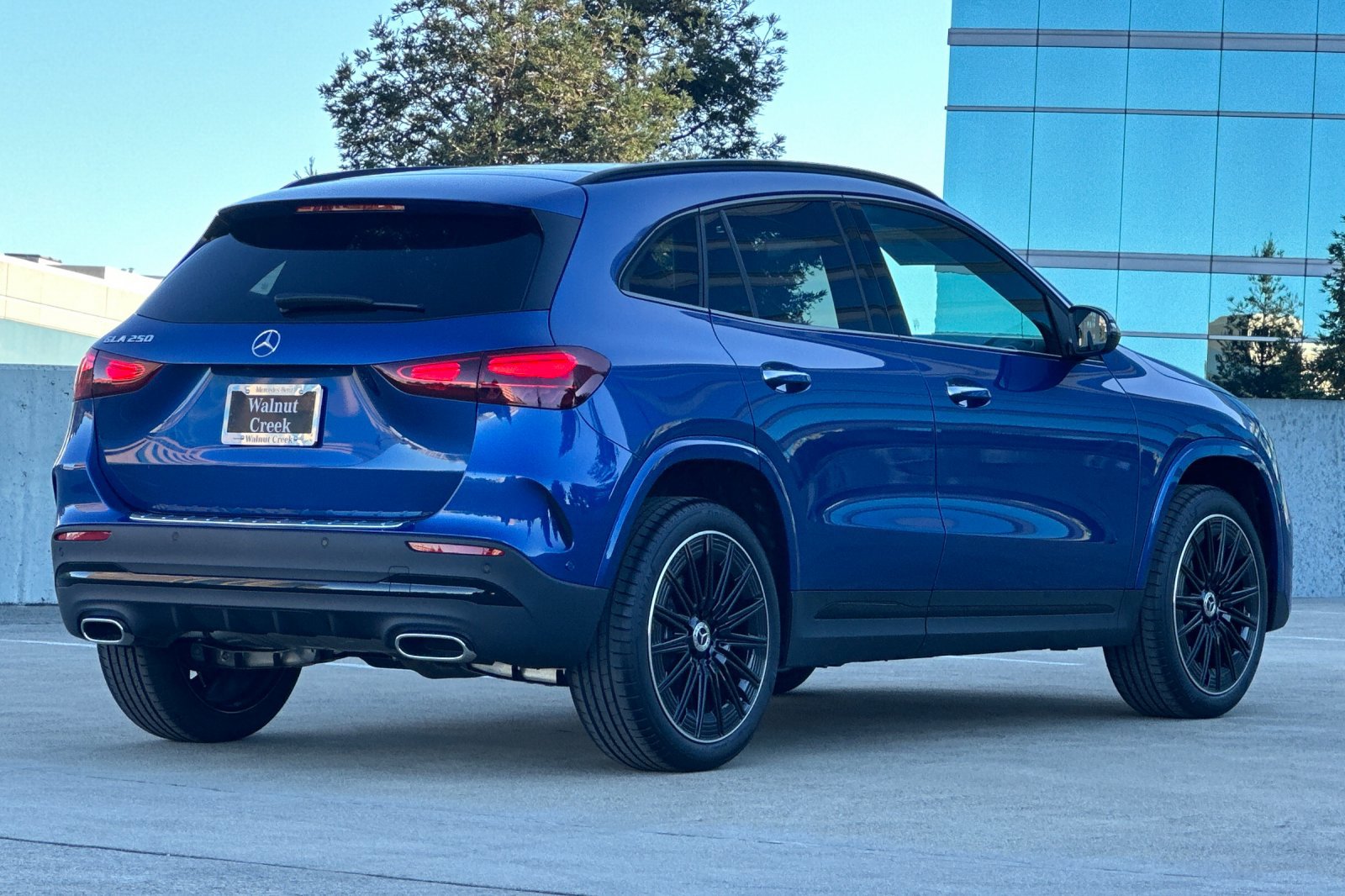 2025 Mercedes Benz GLA 250 photo 4