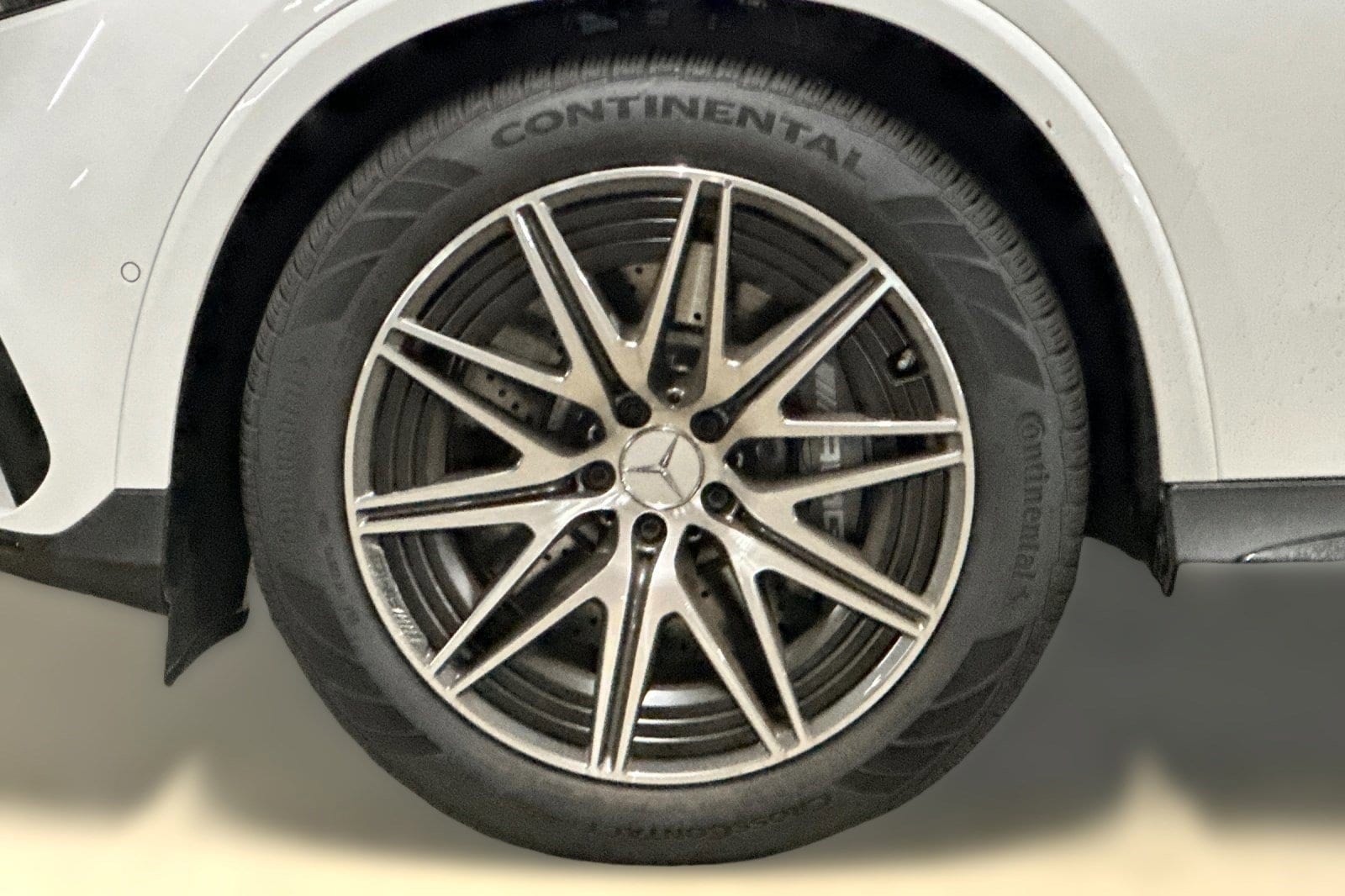 2025 Mercedes-Benz GLC AMG GLC63 S - Photo 11