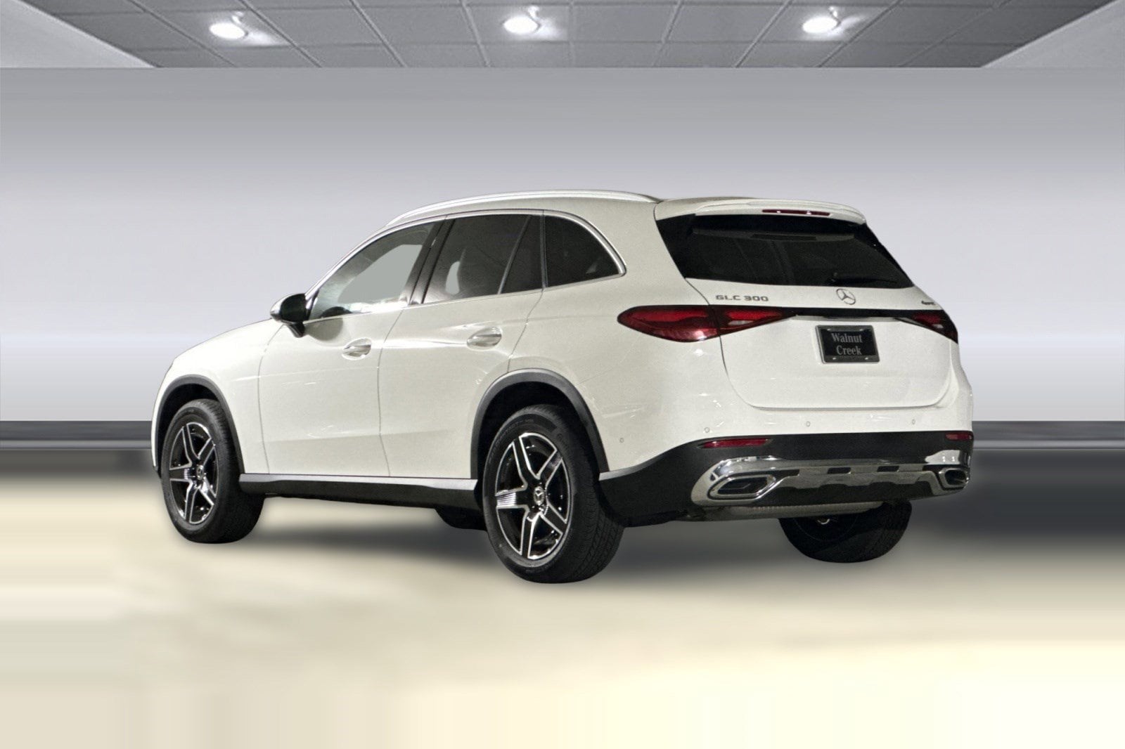 2026 Mercedes-Benz GLC 300 4MATIC SUV photo 2