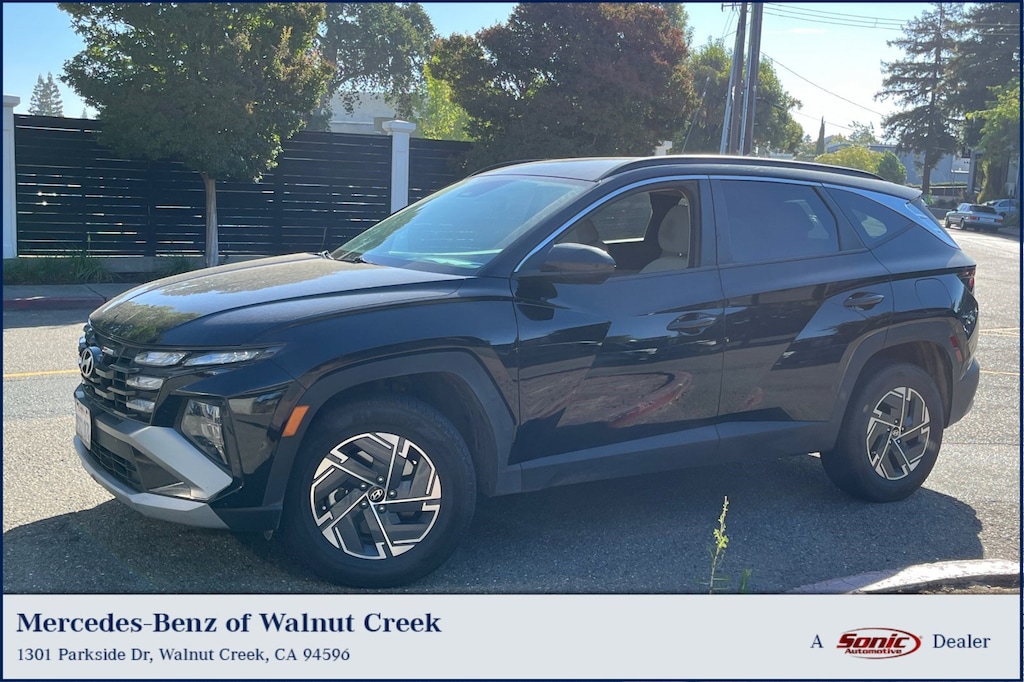 Used 2025 Hyundai Tucson Hybrid Blue AWD SUV