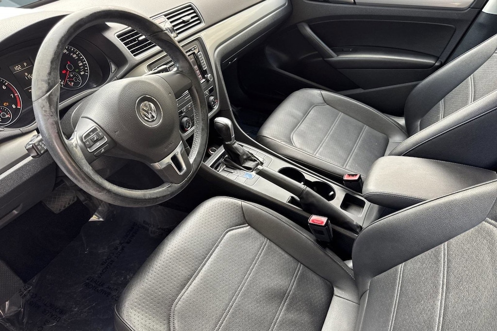 Used 2015 Volkswagen Passat 4dr Sdn 1.8T Auto Limited Edition PZEV Sedan
