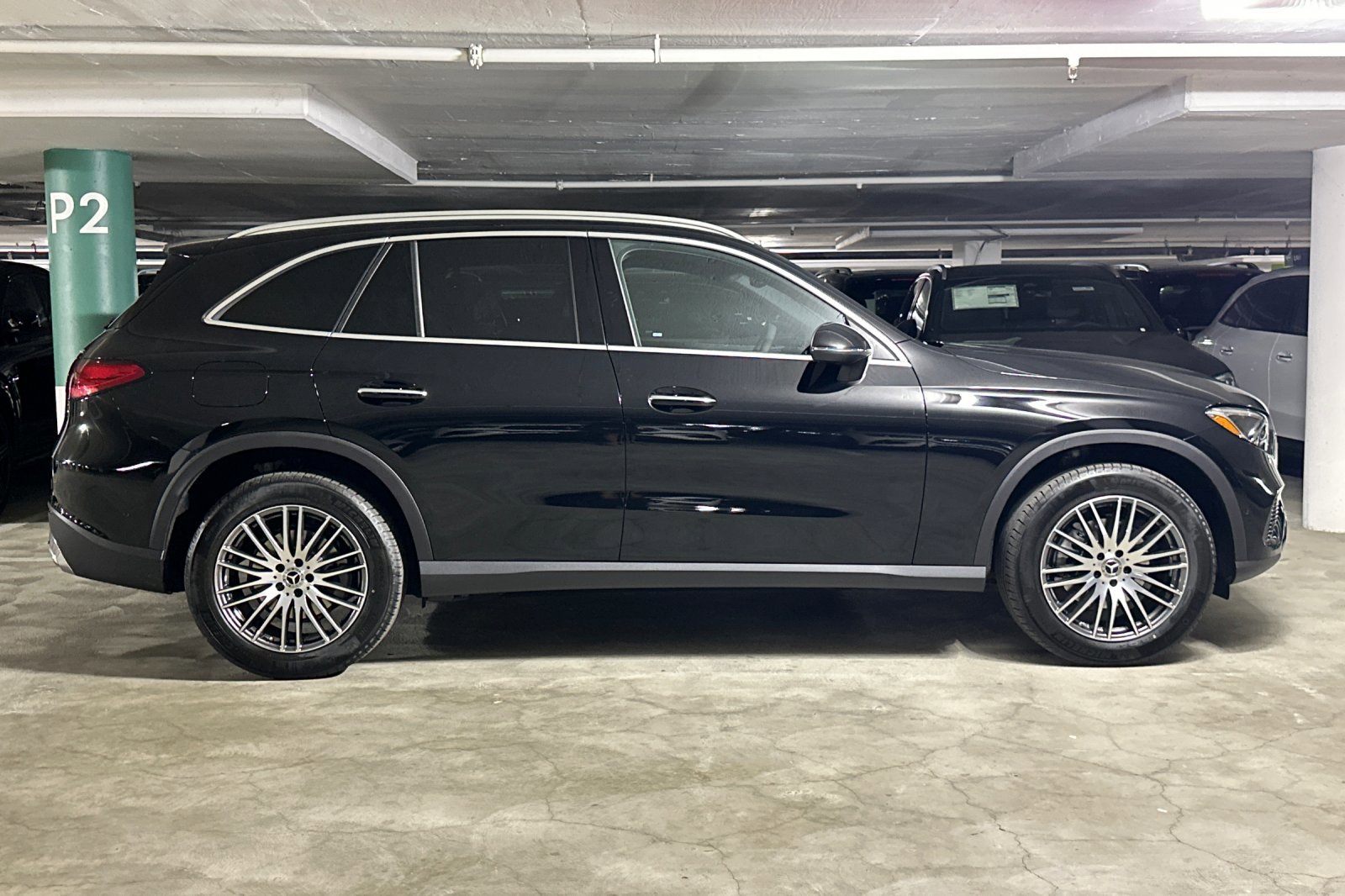2026 Mercedes Benz GLC 300 4MATIC photo 2
