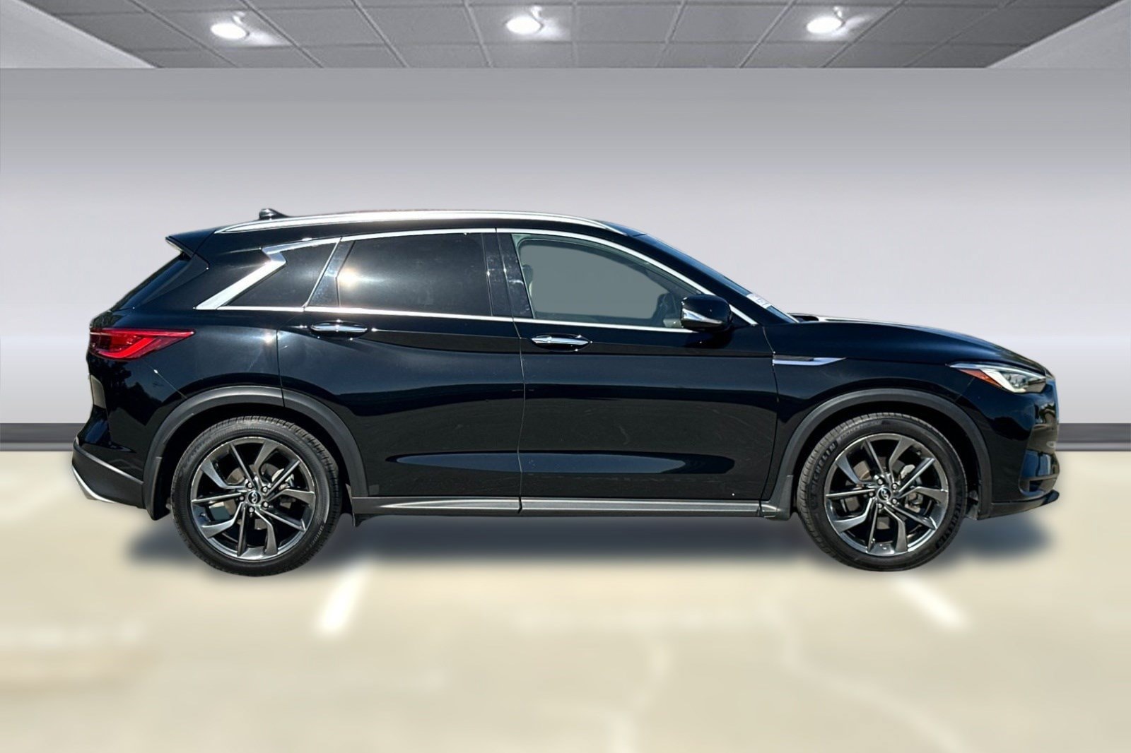 QX50 ESSENTIAL AWD SUV