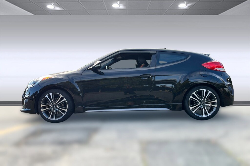 Used 2016 Hyundai Veloster 3dr Cpe Man Turbo w/Orange Accent Hatchback
