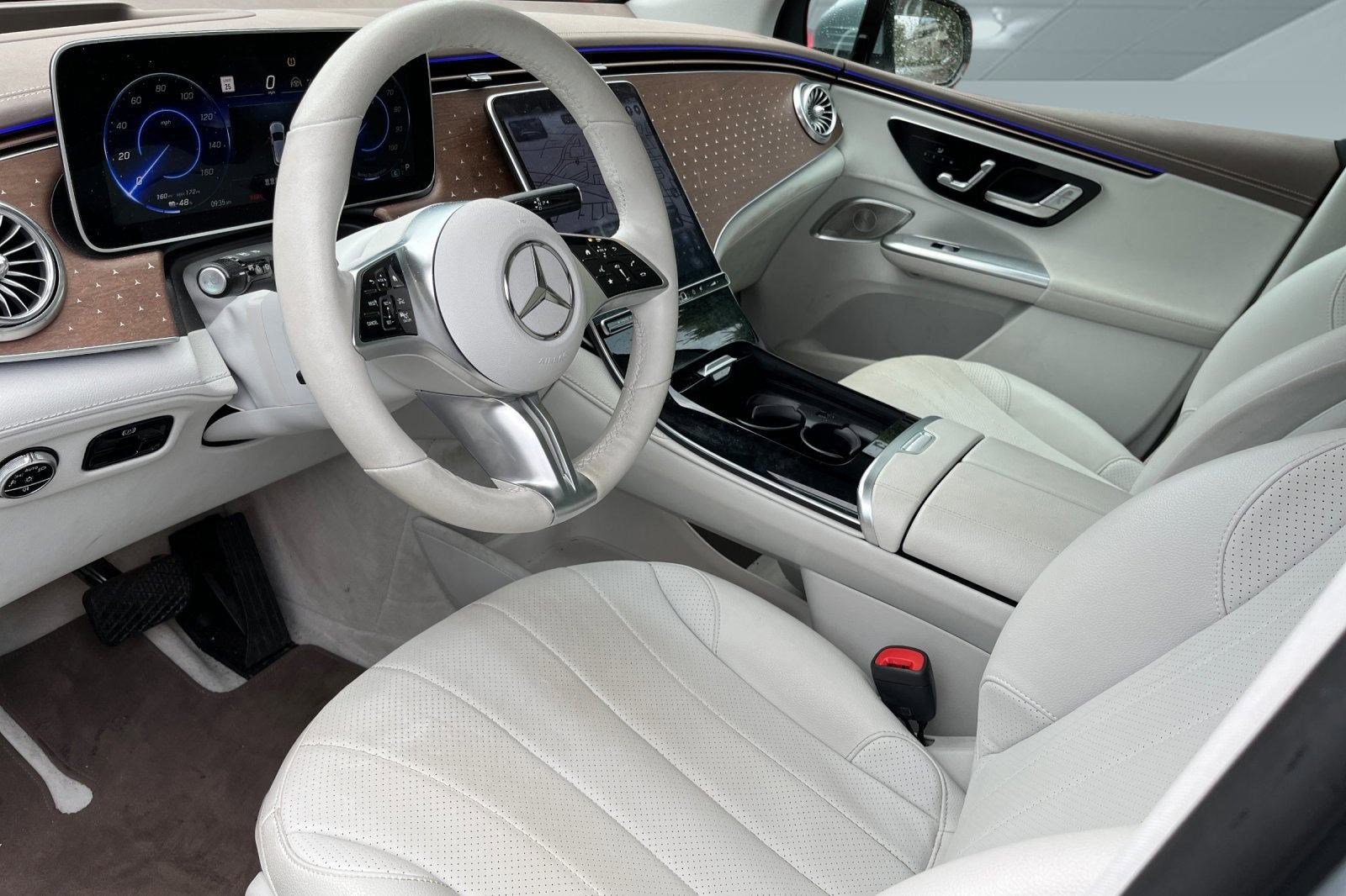 2023 Mercedes Benz EQE SUV 350 4MATIC photo 2