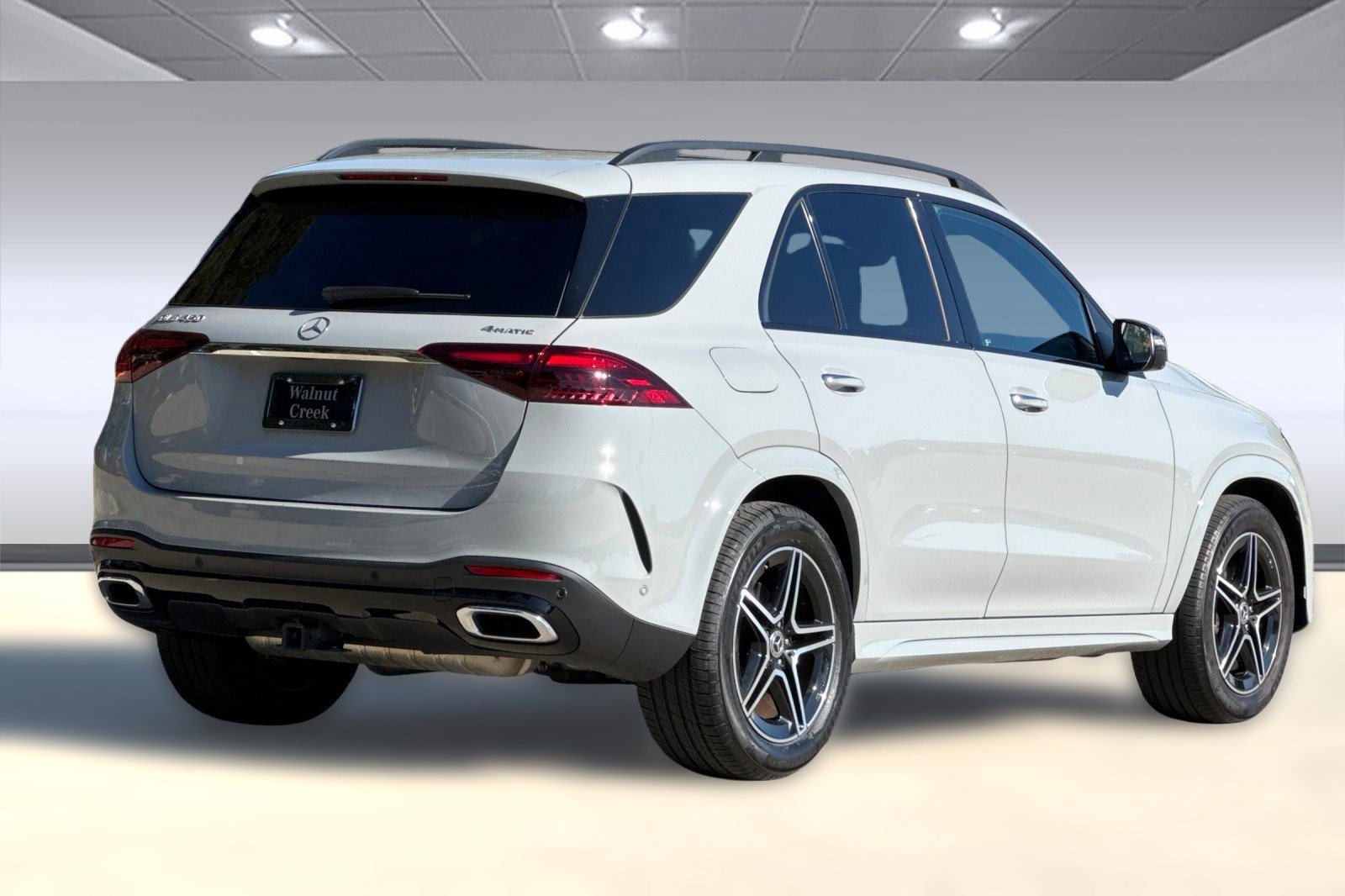 2024 Mercedes Benz GLE 450 4MATIC photo 3