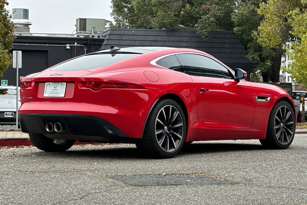 Used 2015 Jaguar F-TYPE 2dr Cpe V6 Coupe