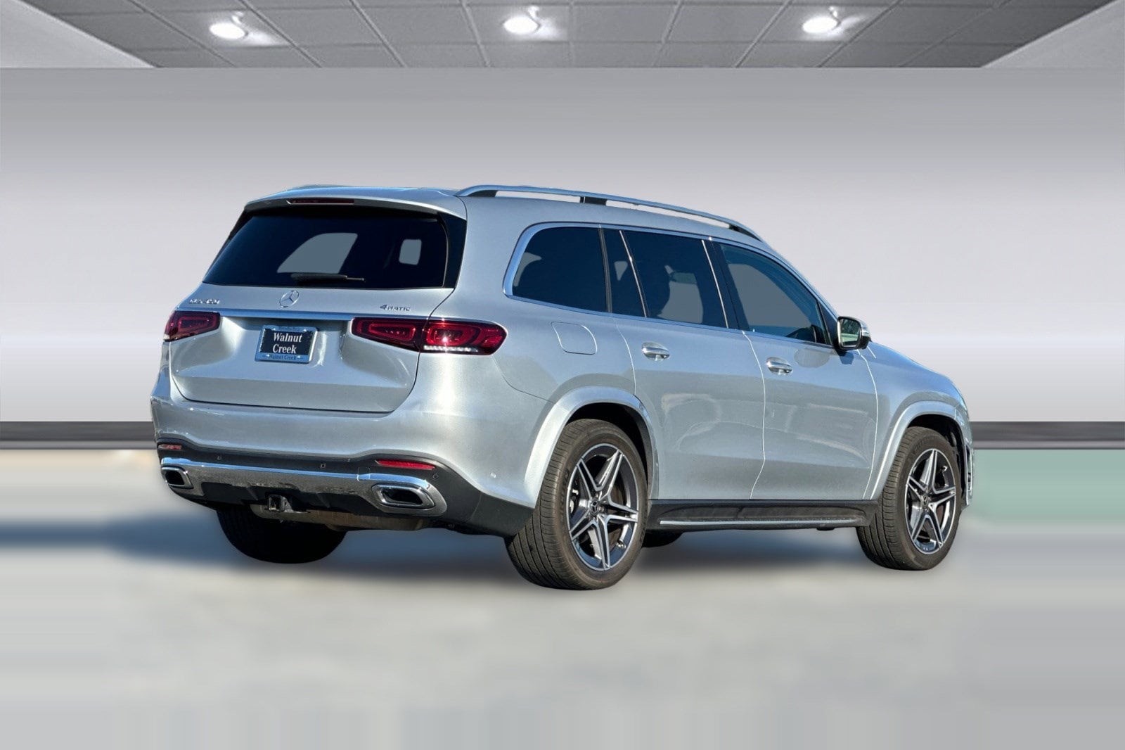 2023 Mercedes-Benz GLS 450 4MATIC SUV photo 3