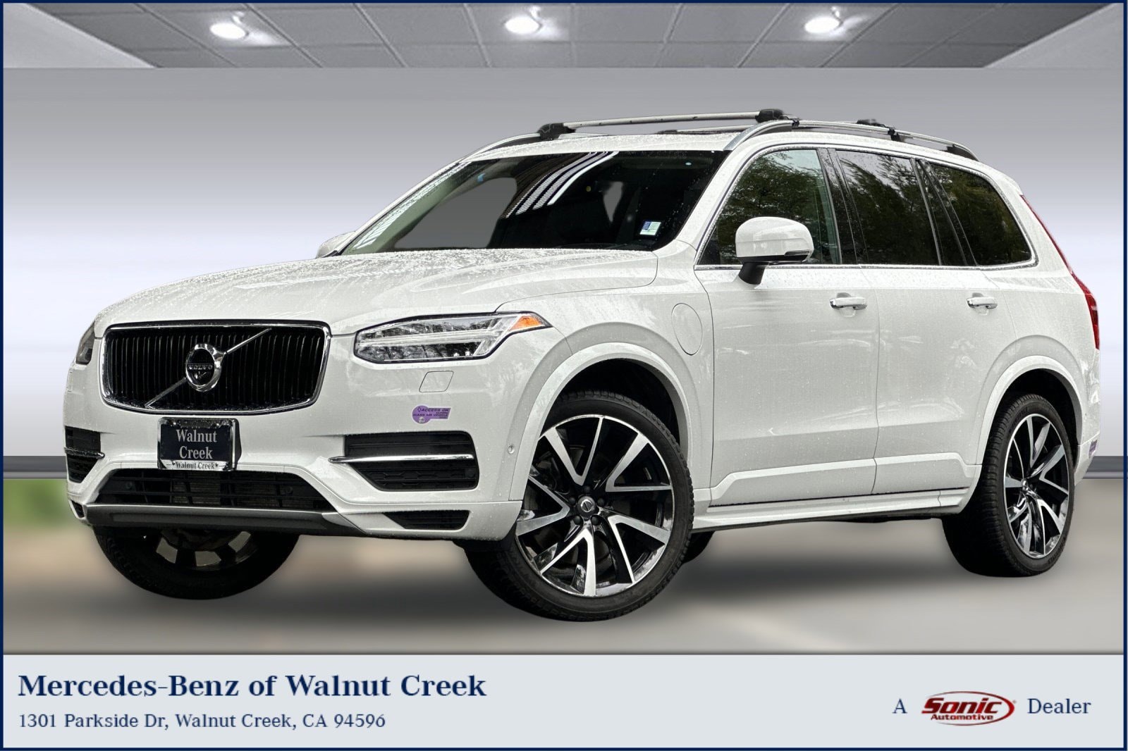 2019 Volvo XC90 Momentum's photo