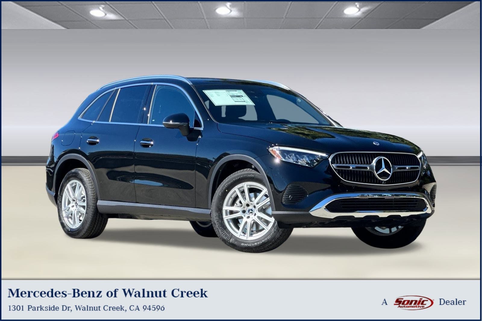 2025 Mercedes-Benz GLC Base's photo