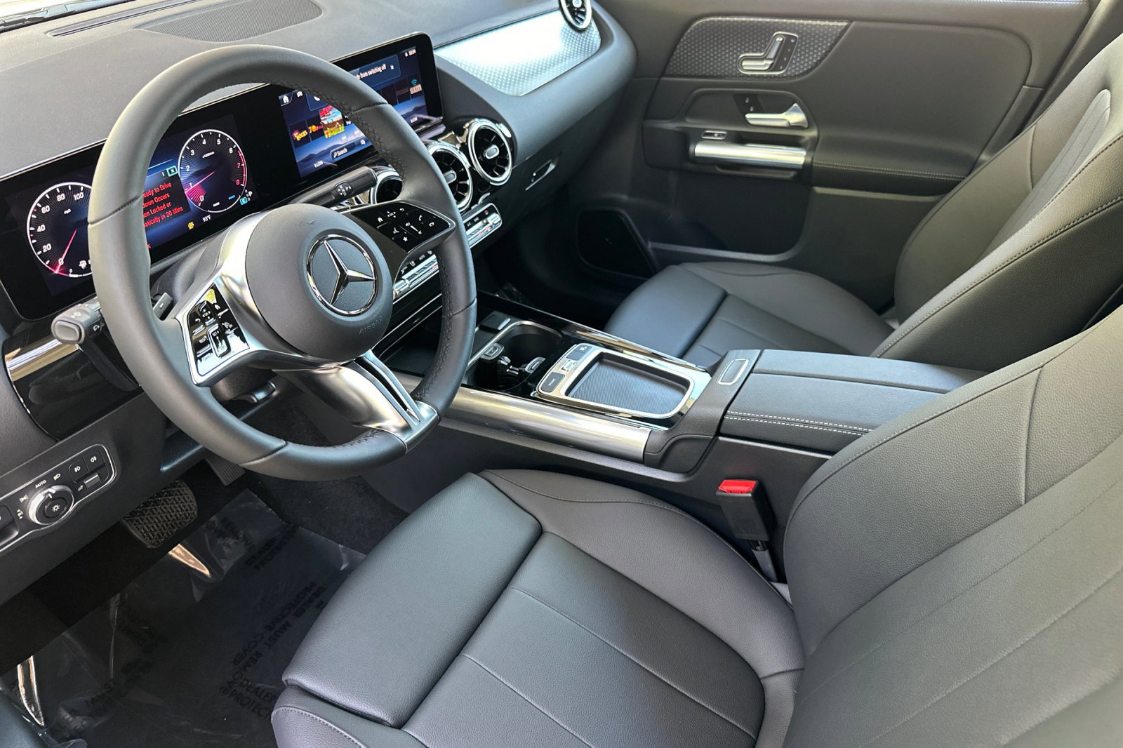 2026 Mercedes Benz GLA 250 photo 3