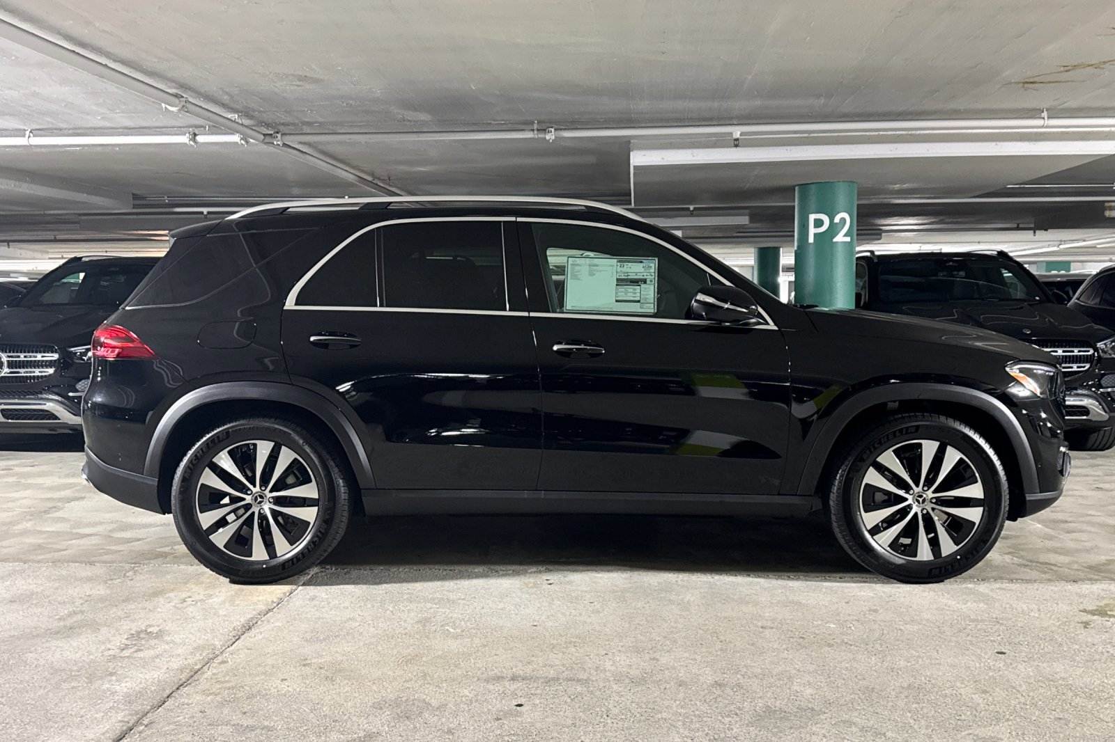 2025 Mercedes Benz GLE 350 photo 2