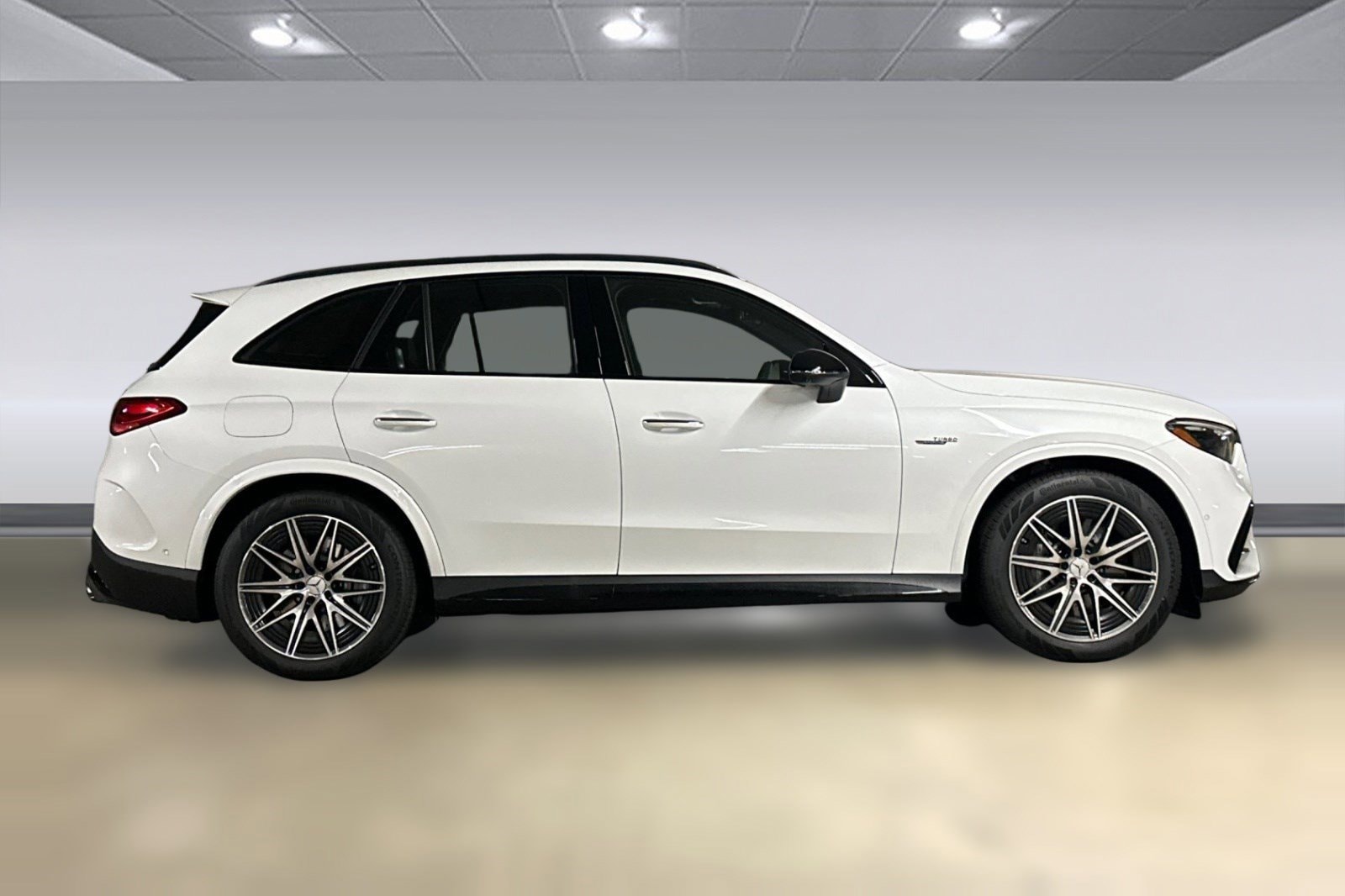 2025 Mercedes-Benz GLC AMG GLC63 S - Photo 7