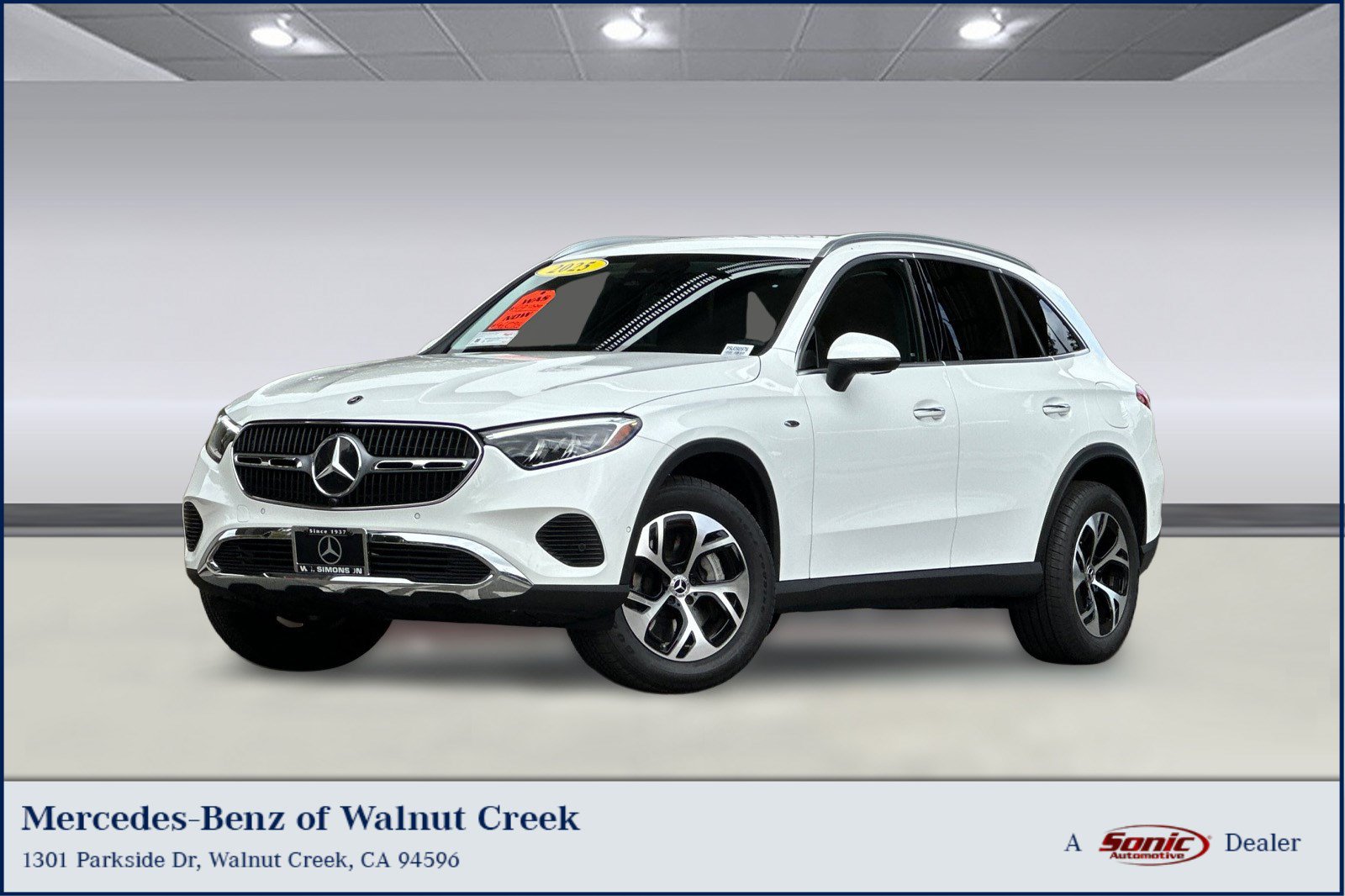 2025 Mercedes-Benz GLC