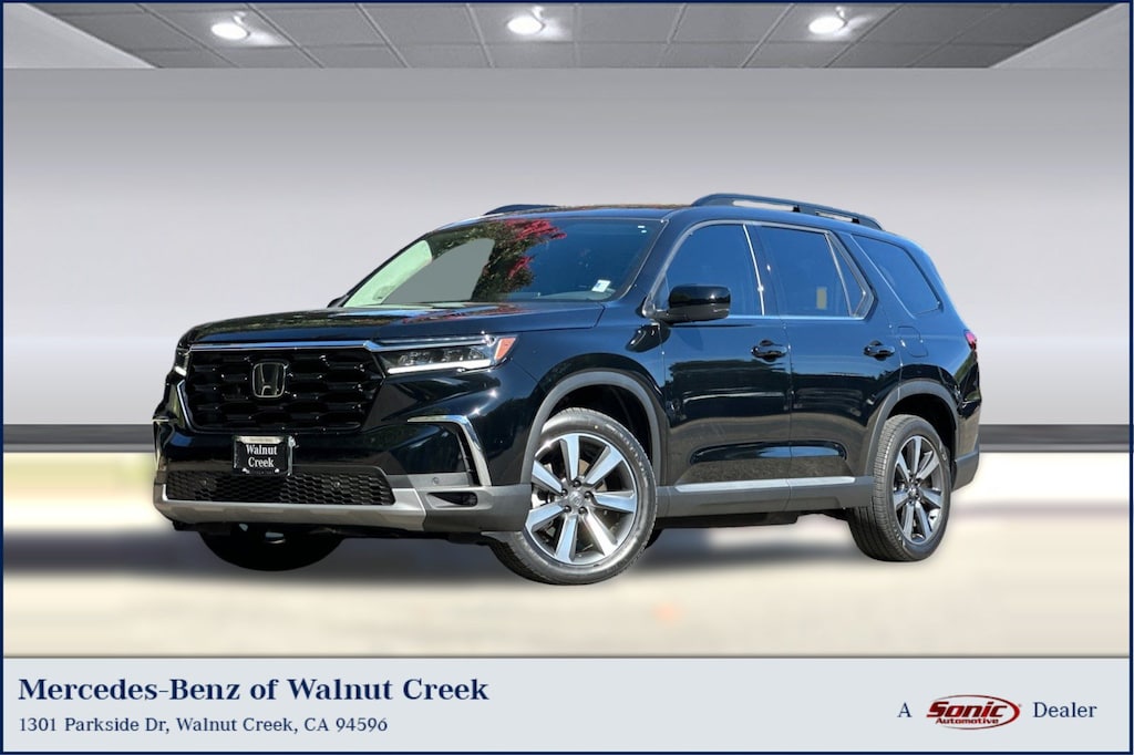 Used 2024 Honda Pilot Touring AWD SUV
