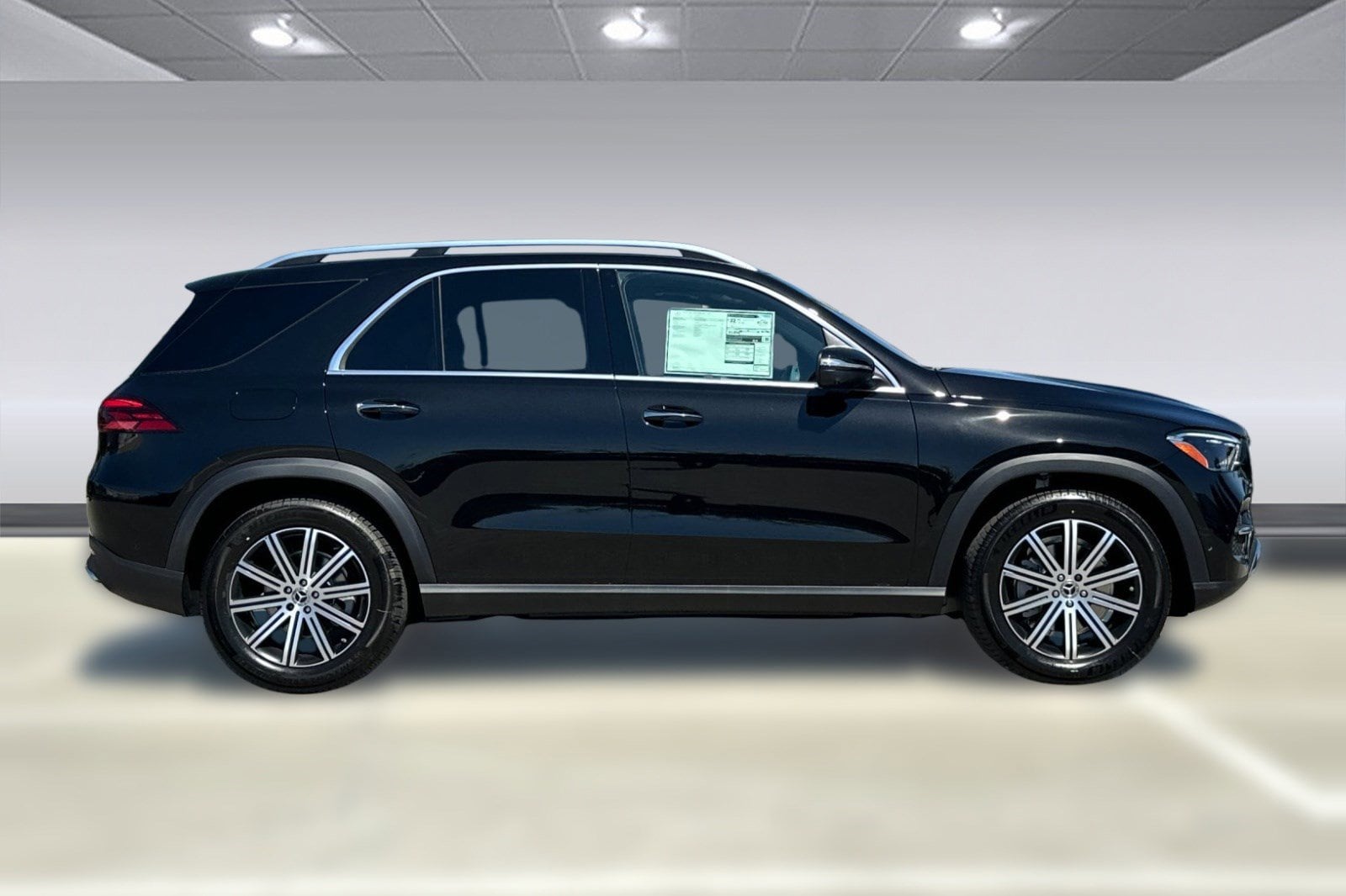 2026 Mercedes-Benz GLE 350 4MATIC SUV photo 3