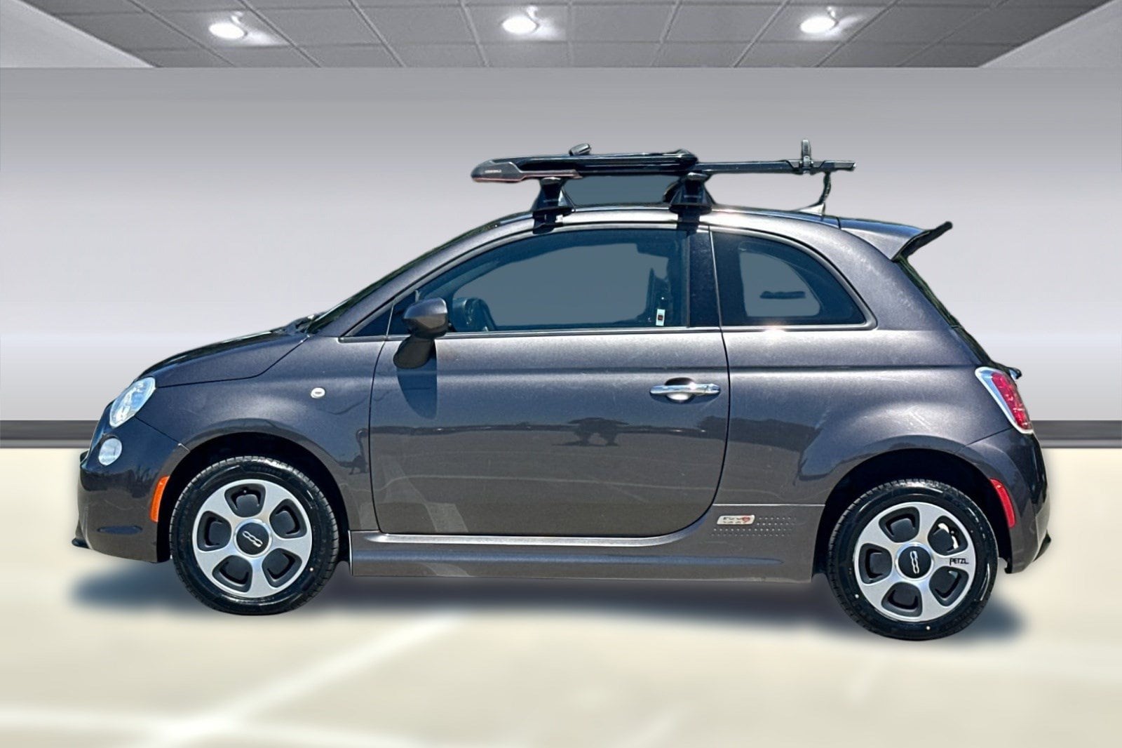 Used 2017 FIAT 500e Battery Electric with VIN 3C3CFFGEXHT611723 for sale in Charlotte, NC