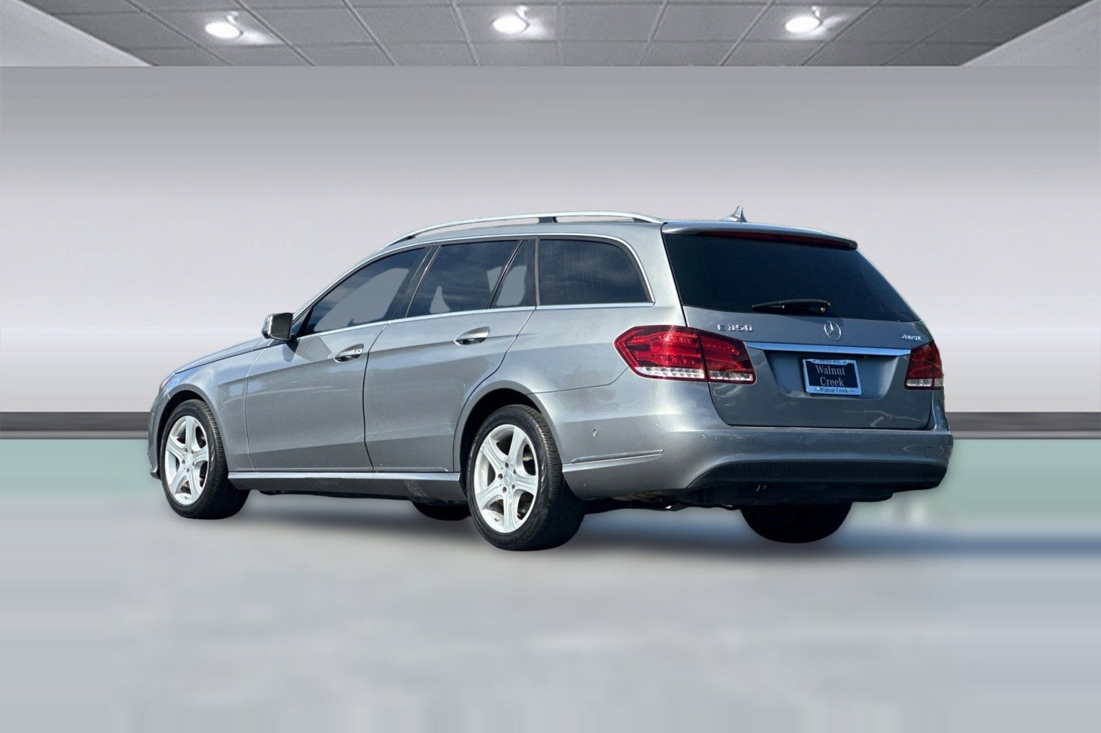 2014 Mercedes-Benz E-Class Coupe photo 2