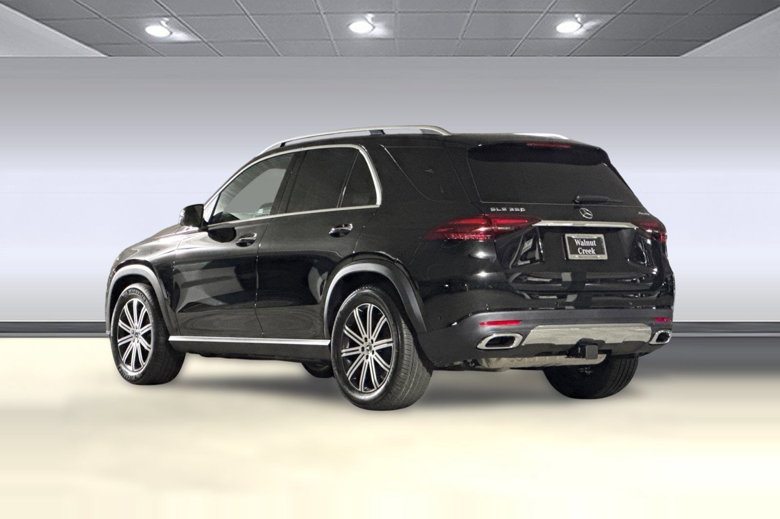 2026 Mercedes-Benz GLE 350 4MATIC SUV photo 2