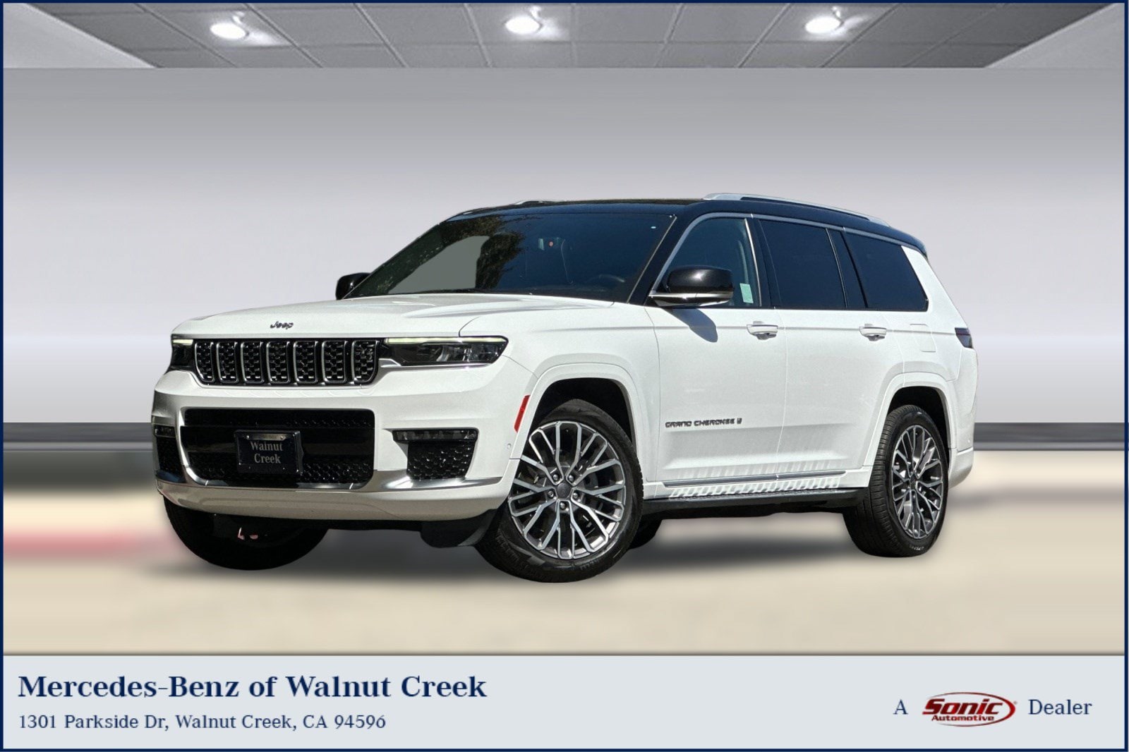 2022 Jeep Grand Cherokee L Summit Reserve 4x4's photo