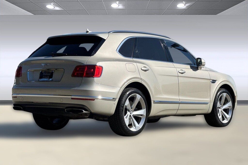 Used 2018 Bentley Bentayga W12 Signature AWD SUV
