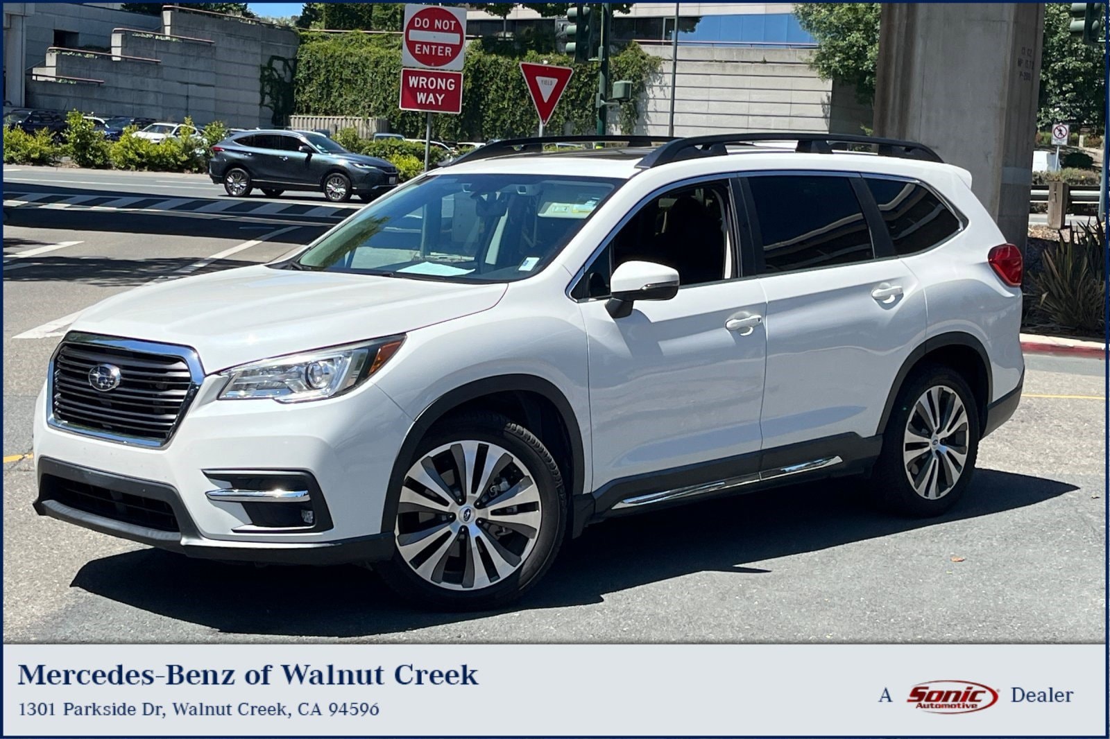 2021 Subaru Ascent Limited 7 Passenger's photo
