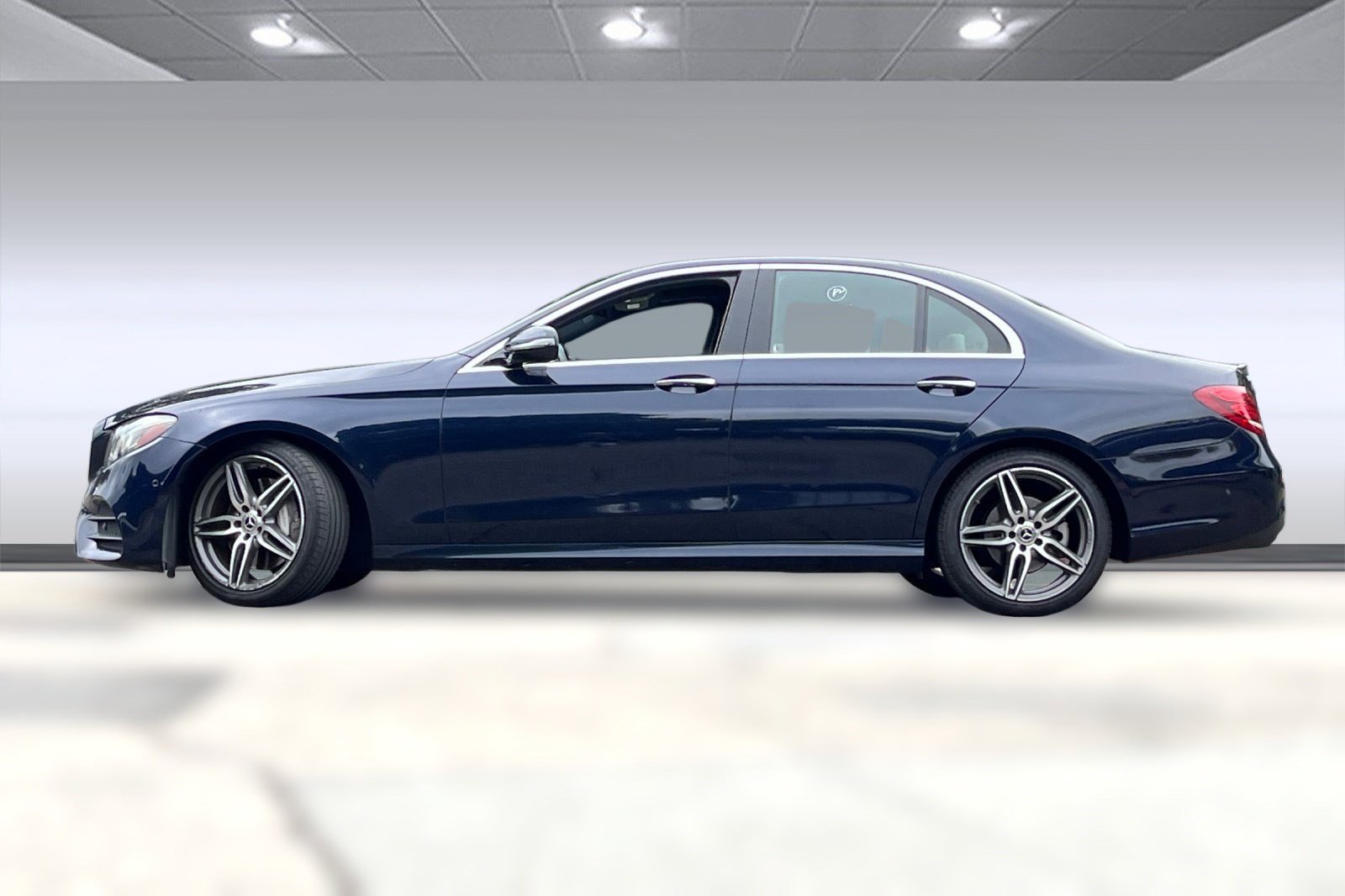 2018 Mercedes Benz E 300 Sedan photo 2
