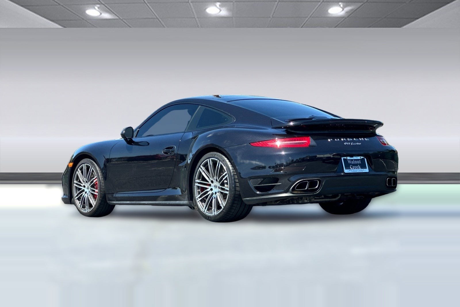 2016 Porsche 911 2dr Cpe Turbo photo 2