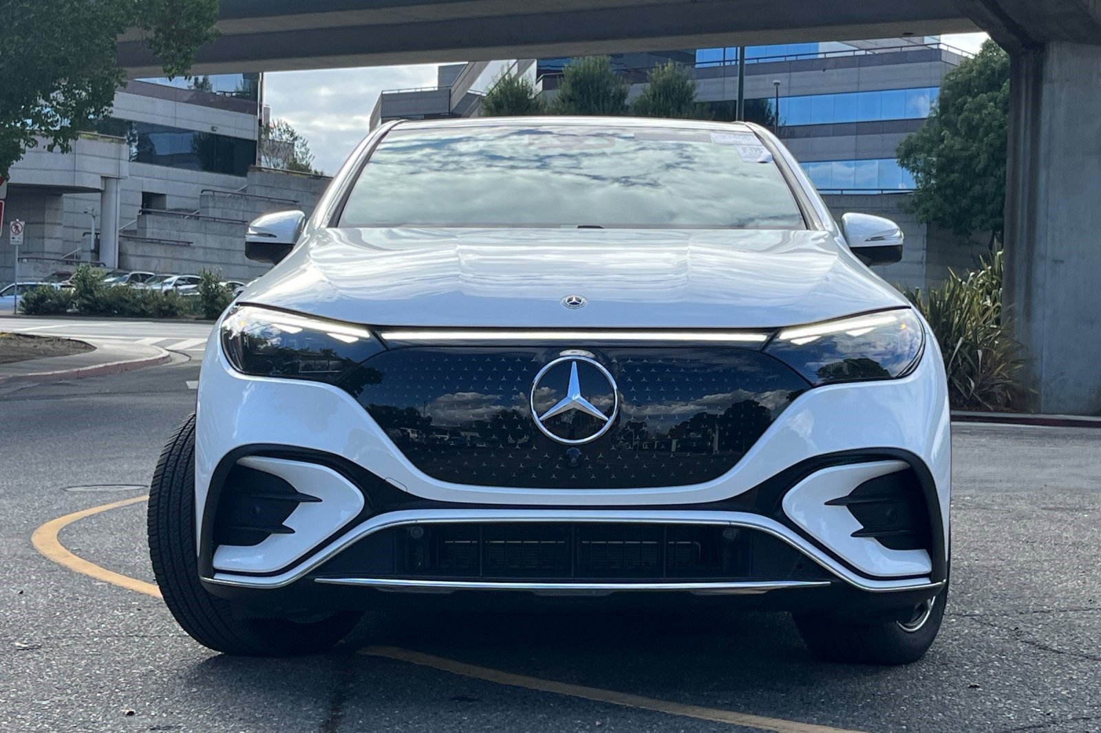 2024 Mercedes Benz EQE SUV 350 4MATIC photo 3