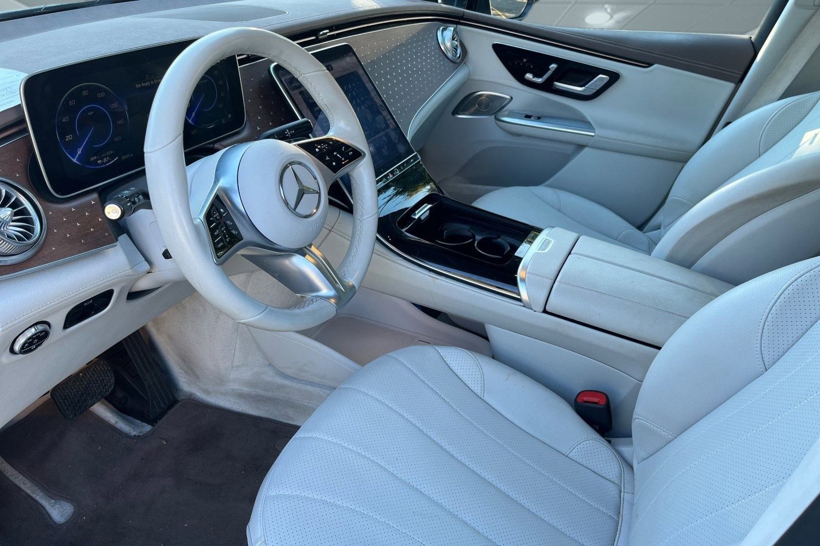 2023 Mercedes Benz EQE SUV 350 4MATIC photo 2