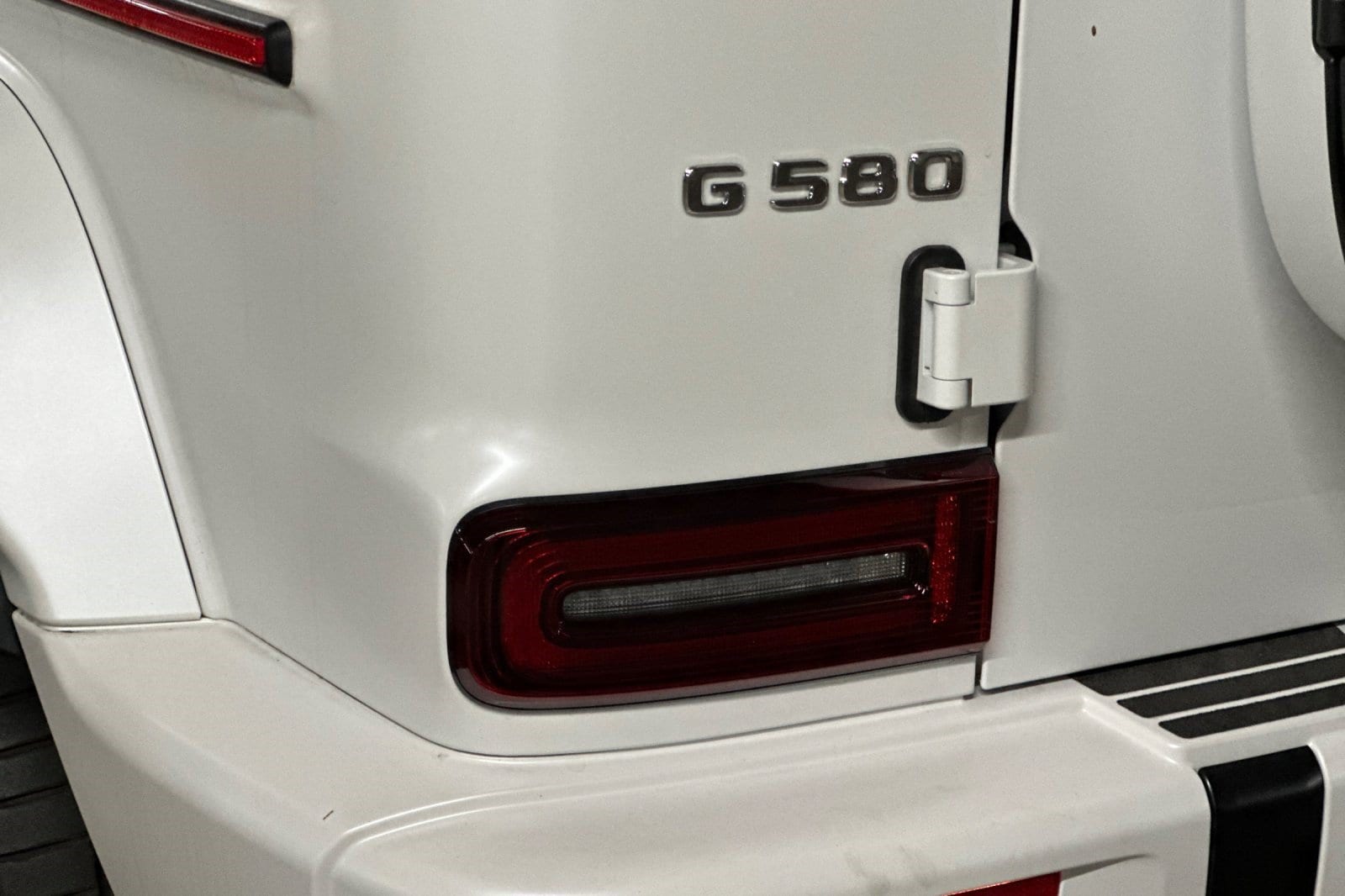 2025 Mercedes-Benz G-Class G580 - Photo 22