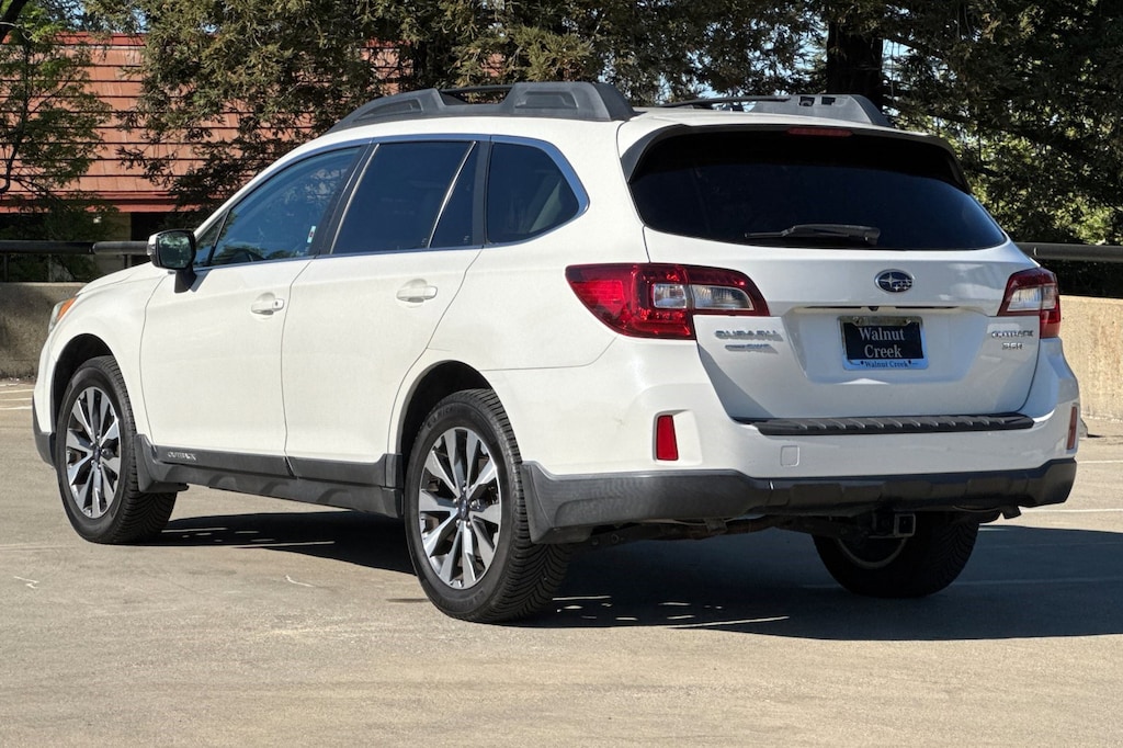Used 2015 Subaru Outback 4dr Wgn 3.6R Limited SUV