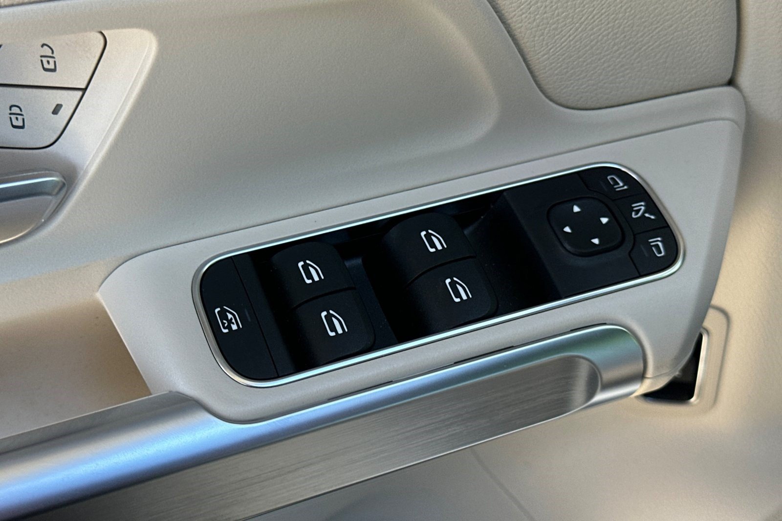 2026 Mercedes-Benz GLB GLB 250 - Photo 14