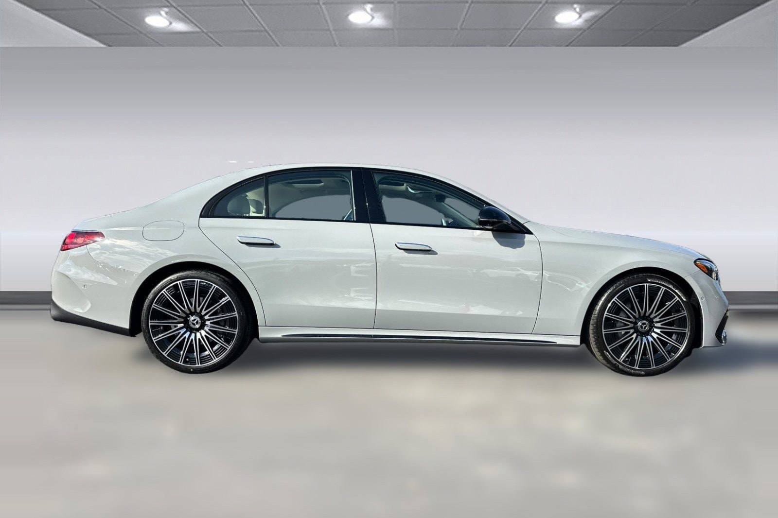 2026 Mercedes-Benz E-Class Coupe photo 3