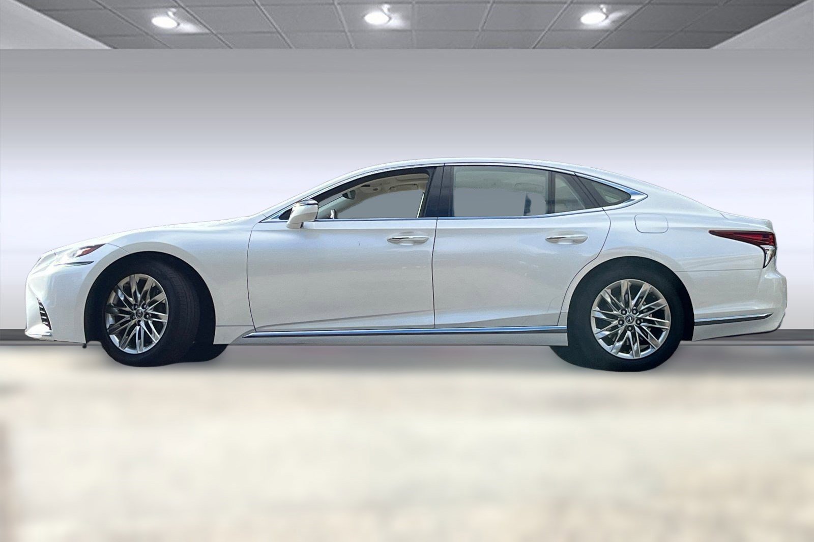 2019 Lexus LS 500 photo 2