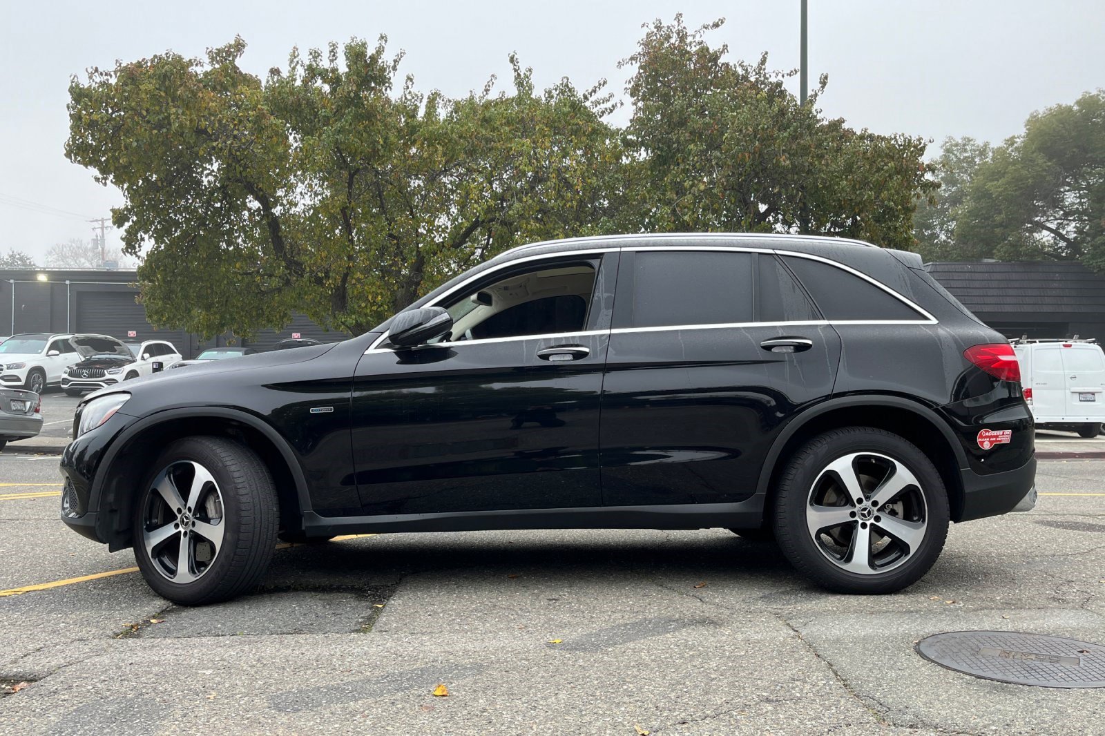 2019 Mercedes Benz GLC 350e 4MATIC photo 3