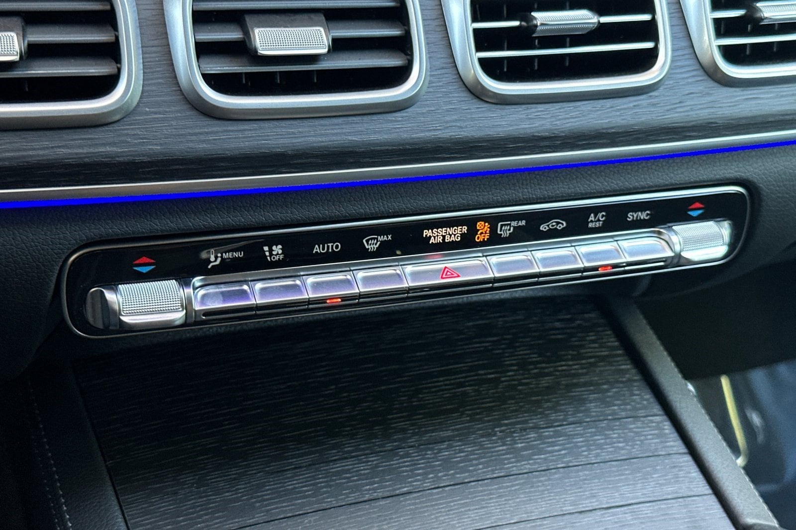 2026 Mercedes-Benz GLE GLE450 - Photo 19