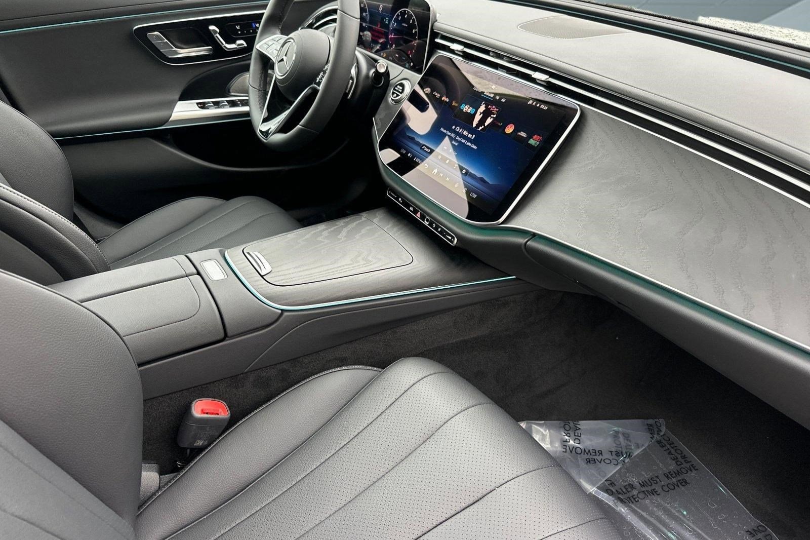 2026 Mercedes-Benz E-Class E350 - Photo 15