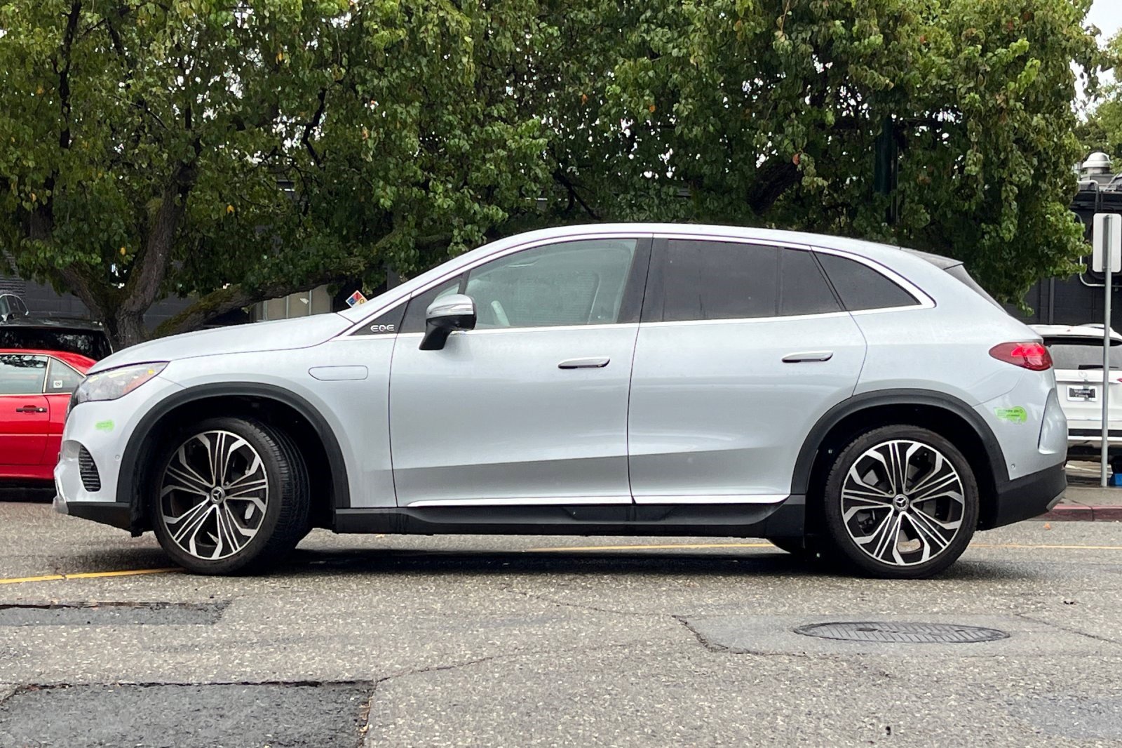 2023 Mercedes Benz EQE SUV 350 4MATIC photo 2
