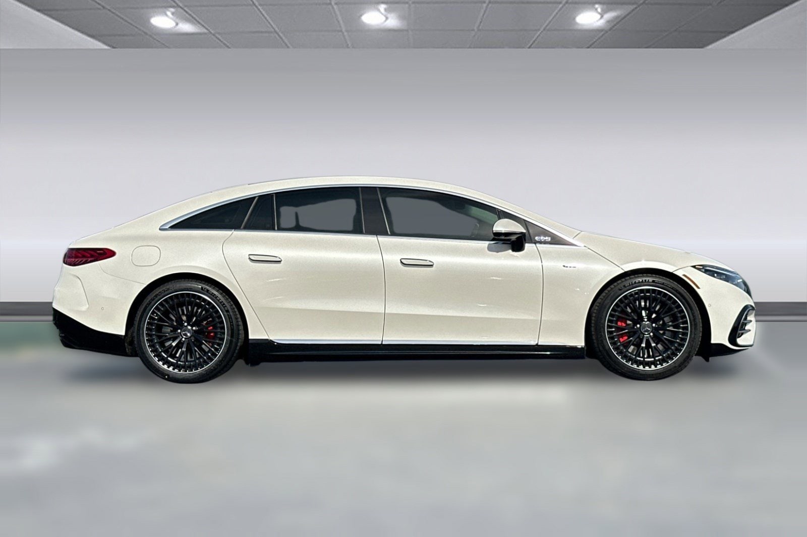 2023 Mercedes-Benz EQS AMG  4MATIC+ Sedan photo 3