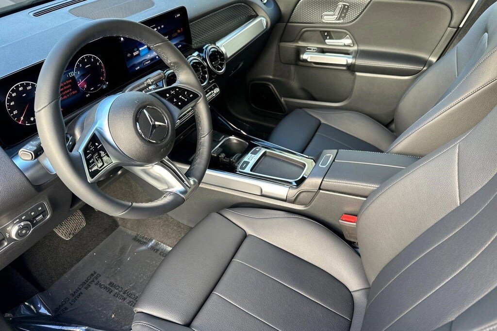 New 2026 Mercedes-Benz GLB 250 SUV