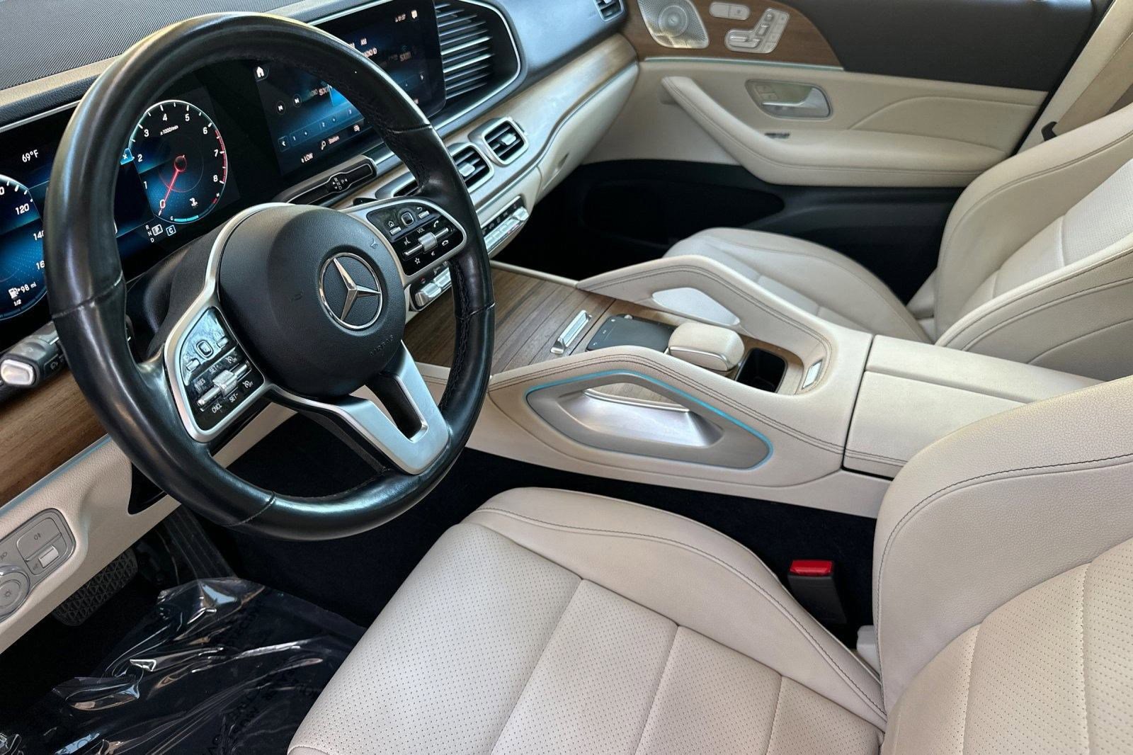 2022 Mercedes Benz GLE 350 4MATIC photo 4