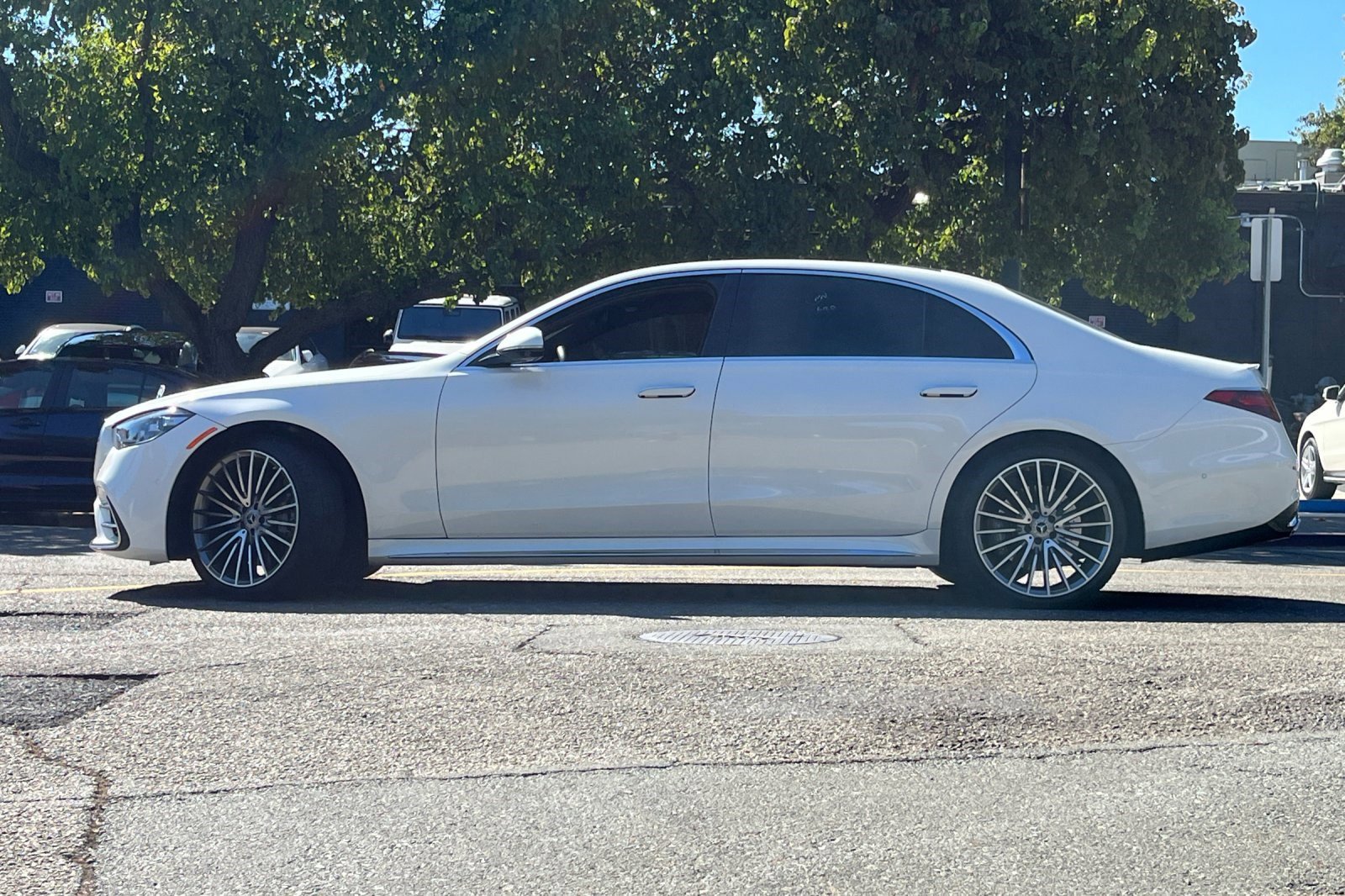 2022 Mercedes Benz S 450 580 4MATIC photo 2