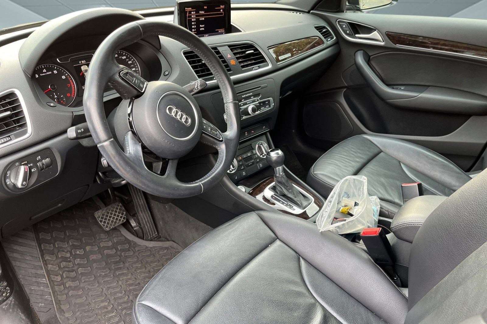 2015 Audi Q3 Premium Plus photo 3