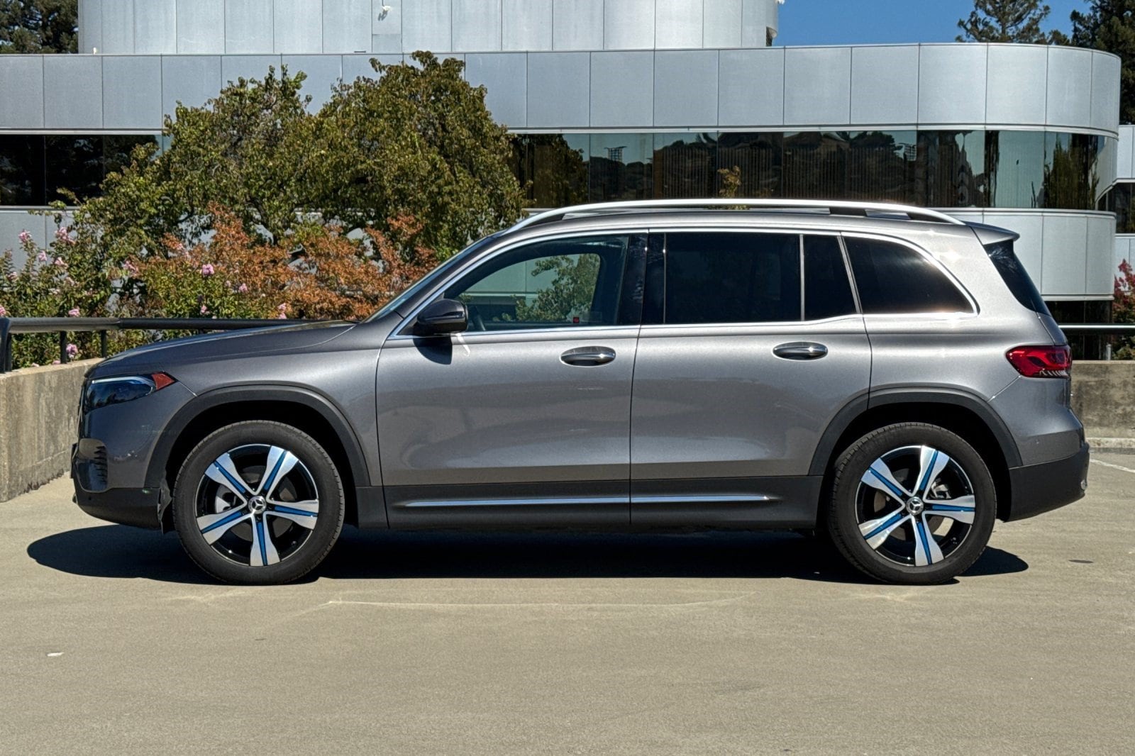 2023 Mercedes-Benz EQB 300 4MATIC SUV SUV