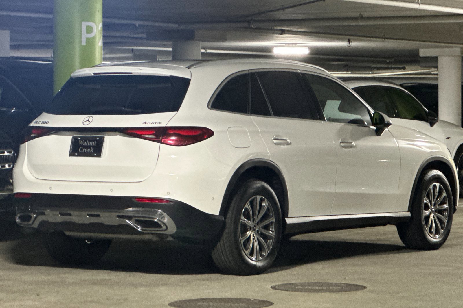 2026 Mercedes Benz GLC 300 4MATIC photo 3