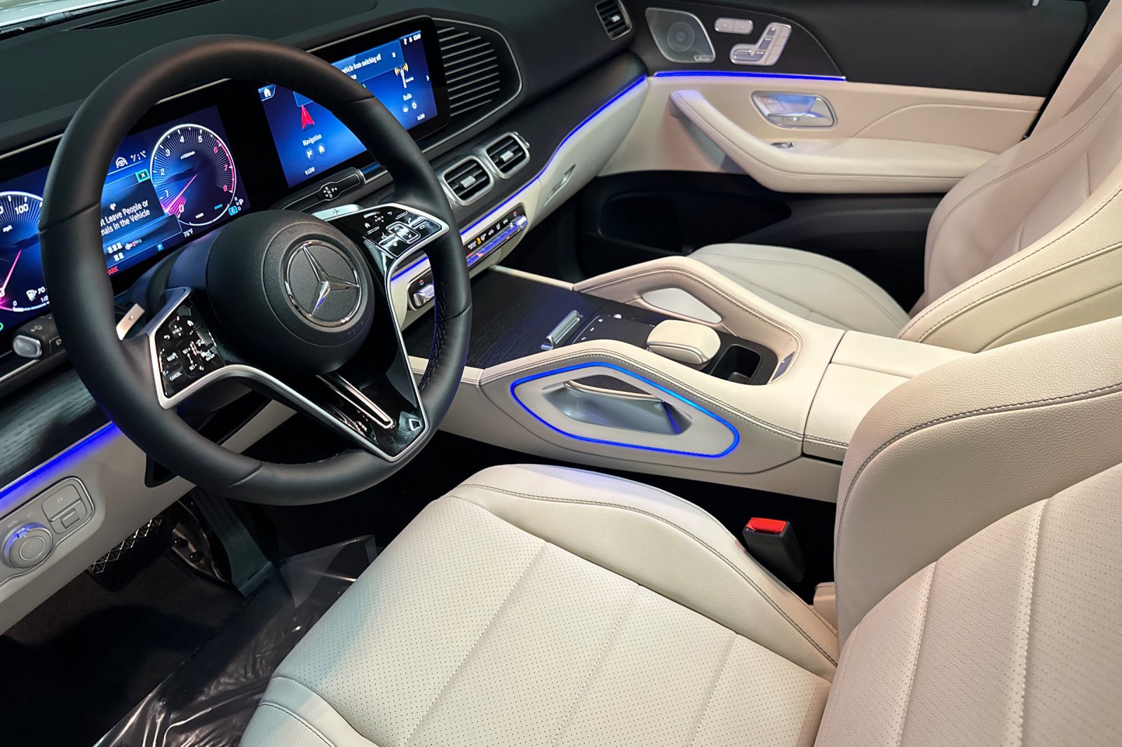2026 Mercedes Benz GLE 450 4MATIC photo 3